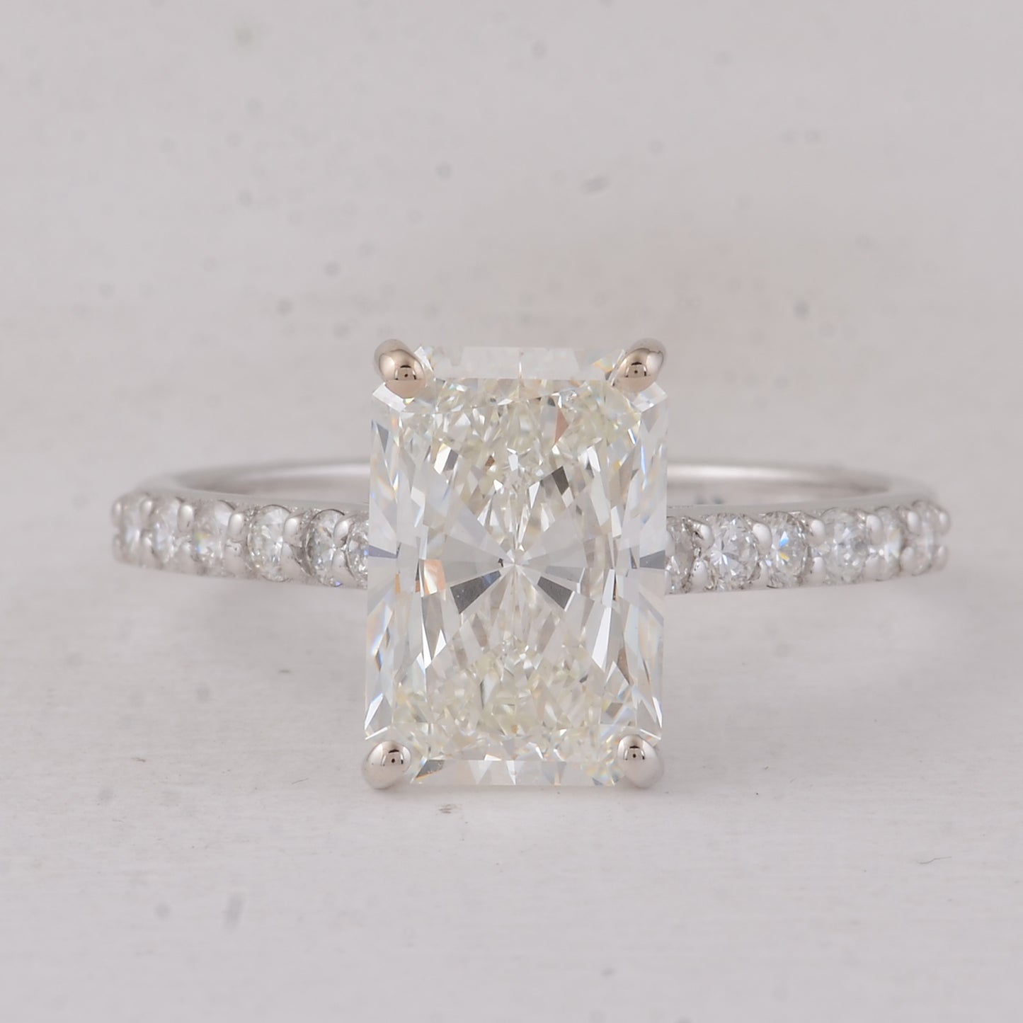 3.35 Carats Lab Grown Diamond 14K Gold Ring