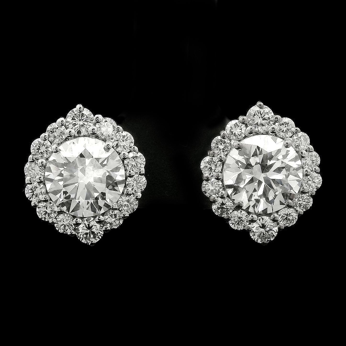 3.90 Carats Lab Grown Diamond 14K Gold Earrings