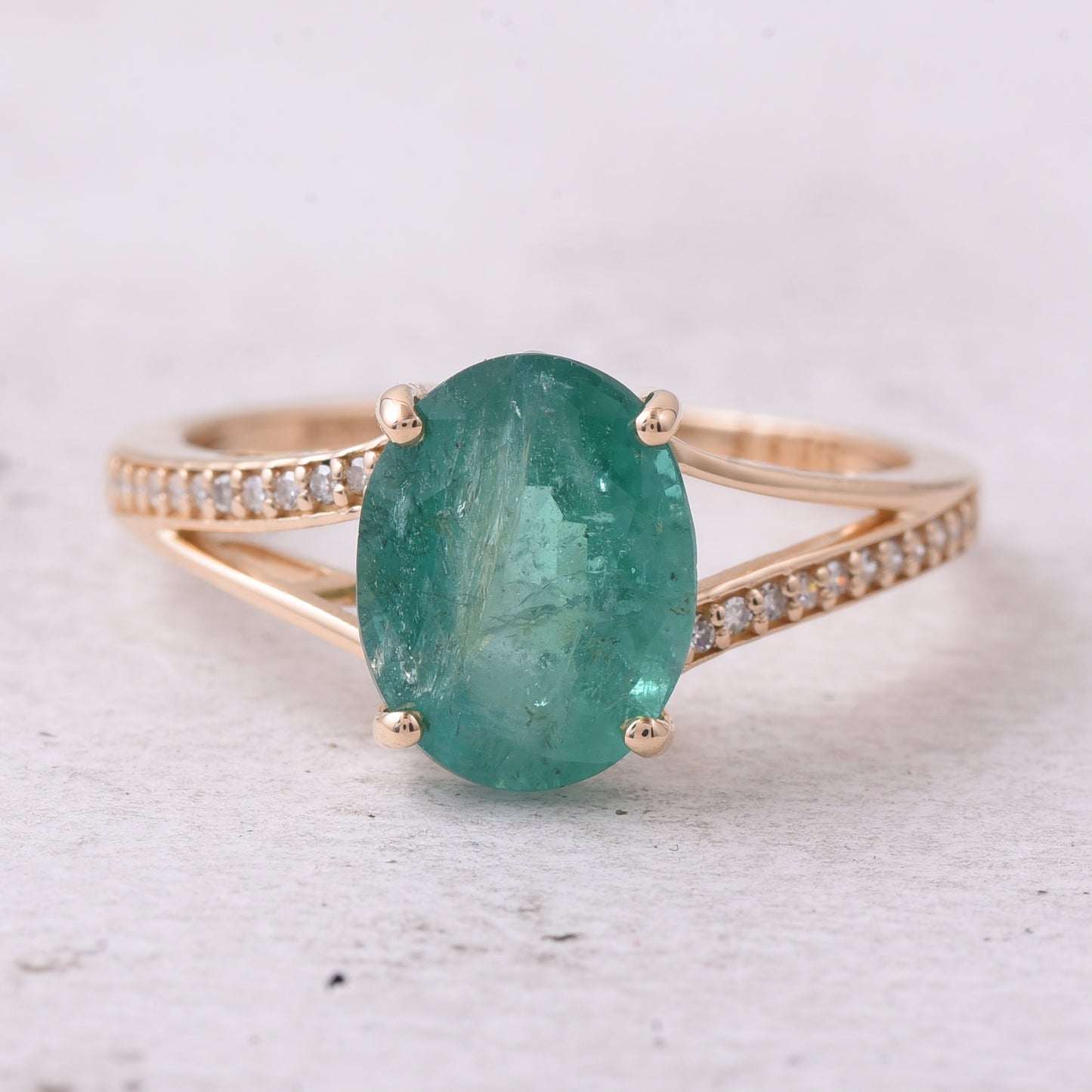 2.69 Ct Oval Mixed Cut Natural Emerald 14K Gold Ring