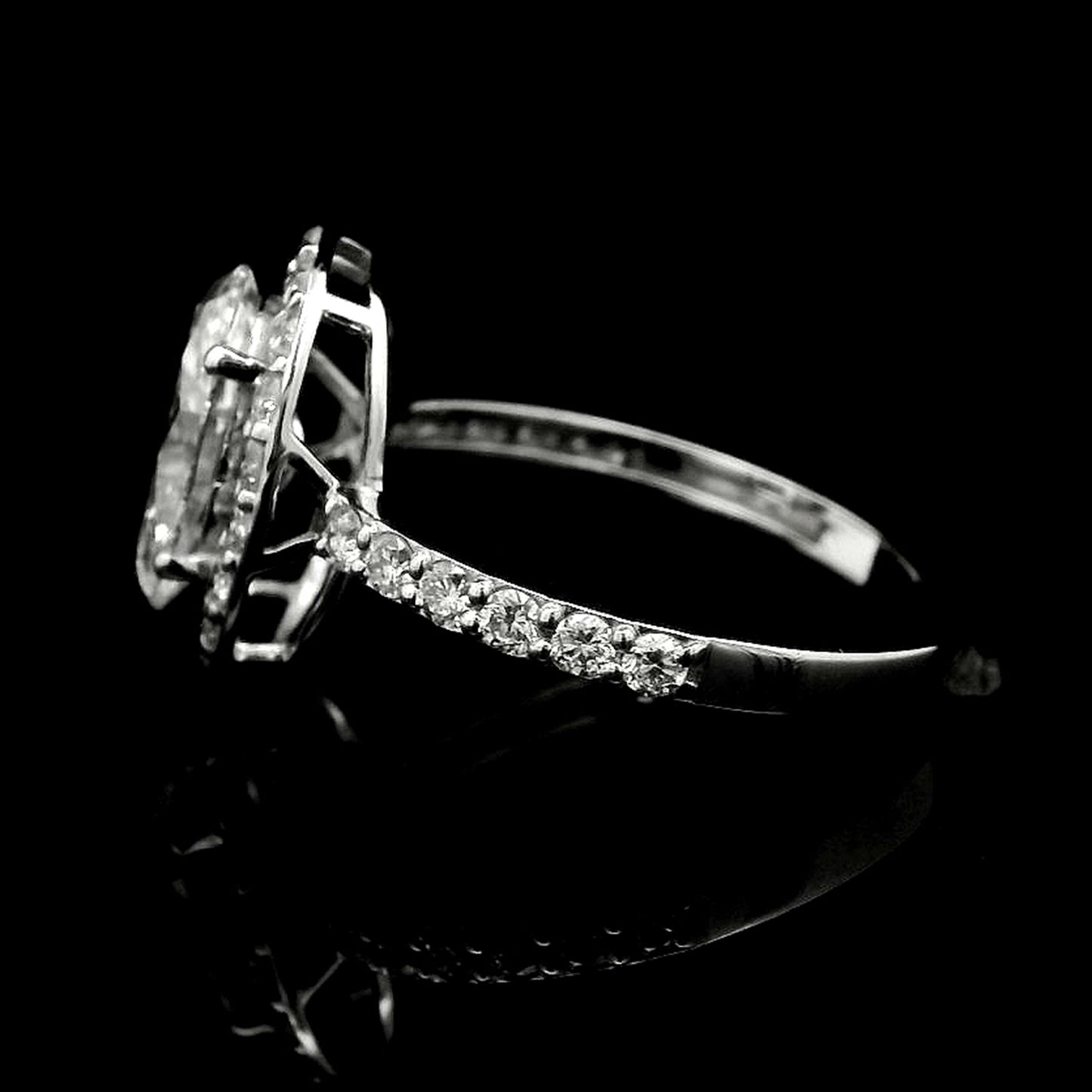 2.52 Carats Lab Grown Diamond 14K Gold Ring
