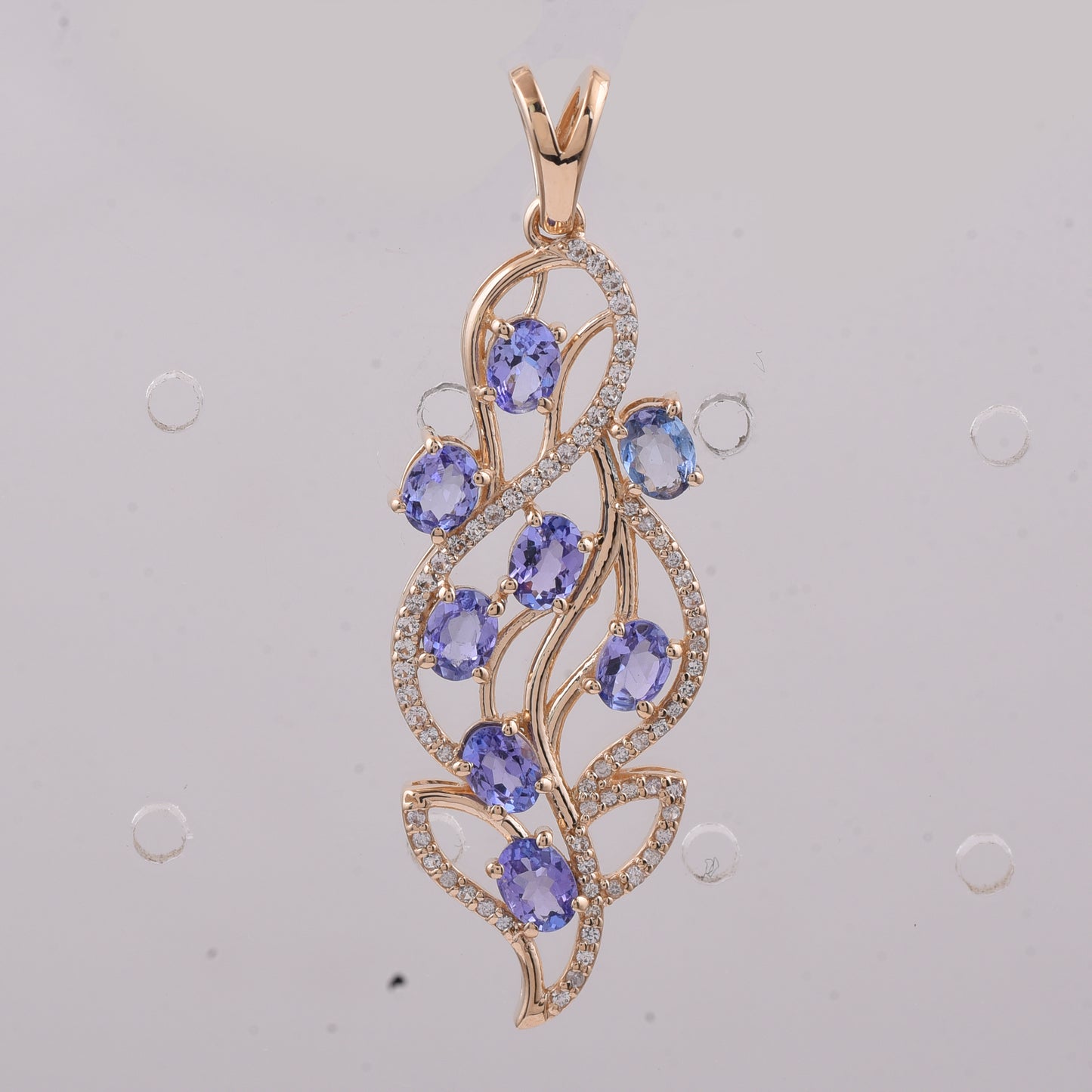 1.58 Ct Oval Natural Tanzanite 14K Gold Pendant