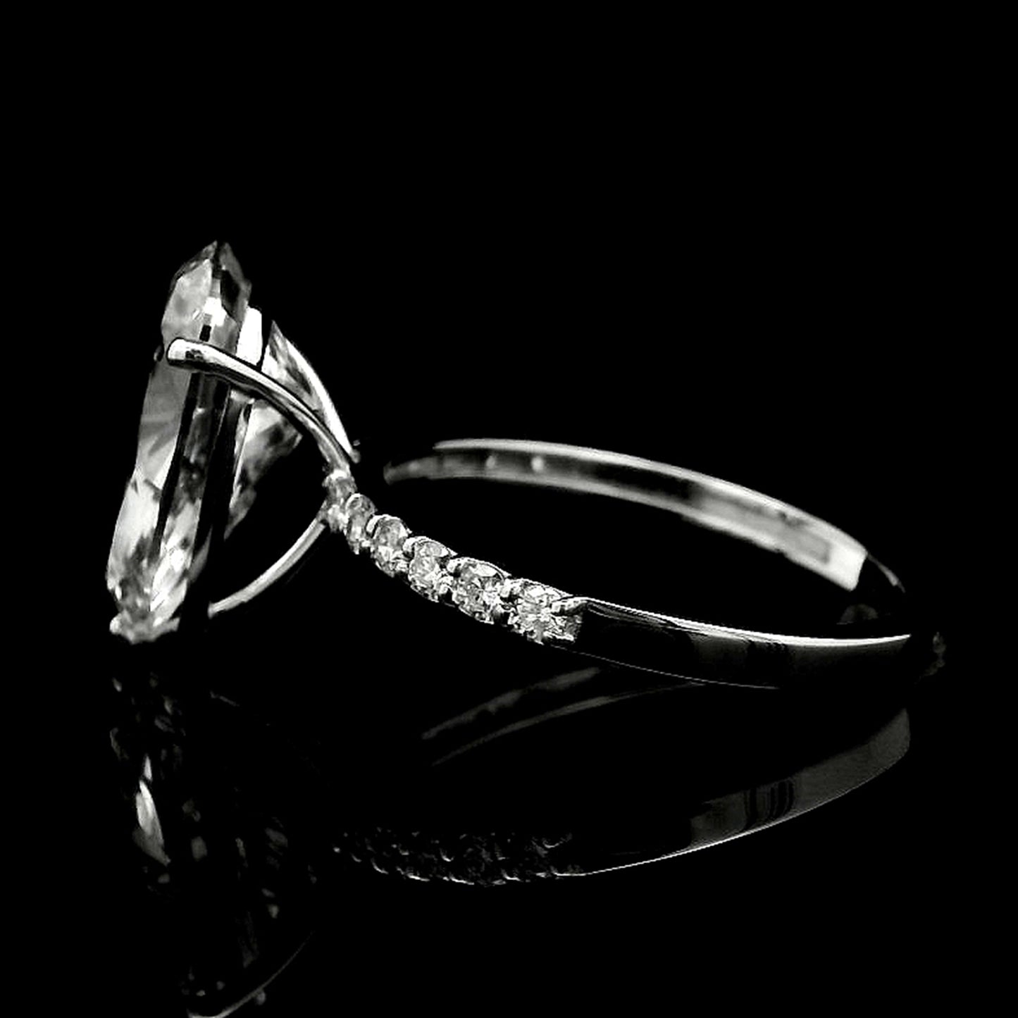 4.25 Carats Lab Grown Diamond 14K Gold Ring