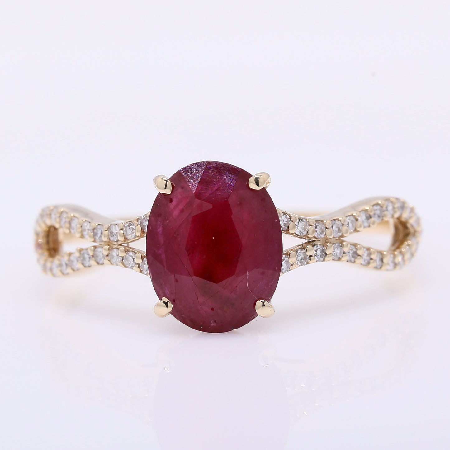 2.05 Ct Oval Ruby 14K Gold Ring