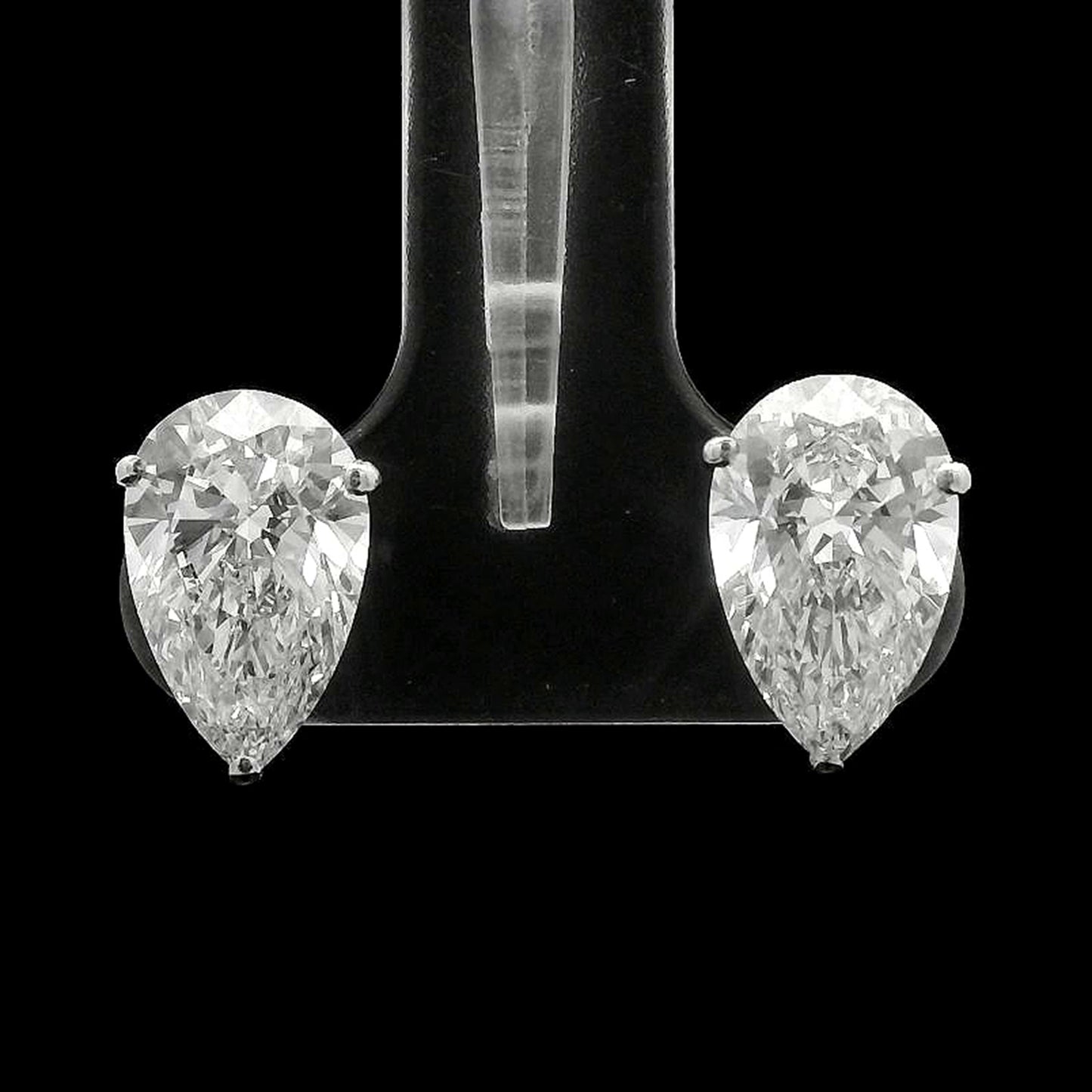 4.03 Carats Lab Grown Diamond 14K Gold Earrings