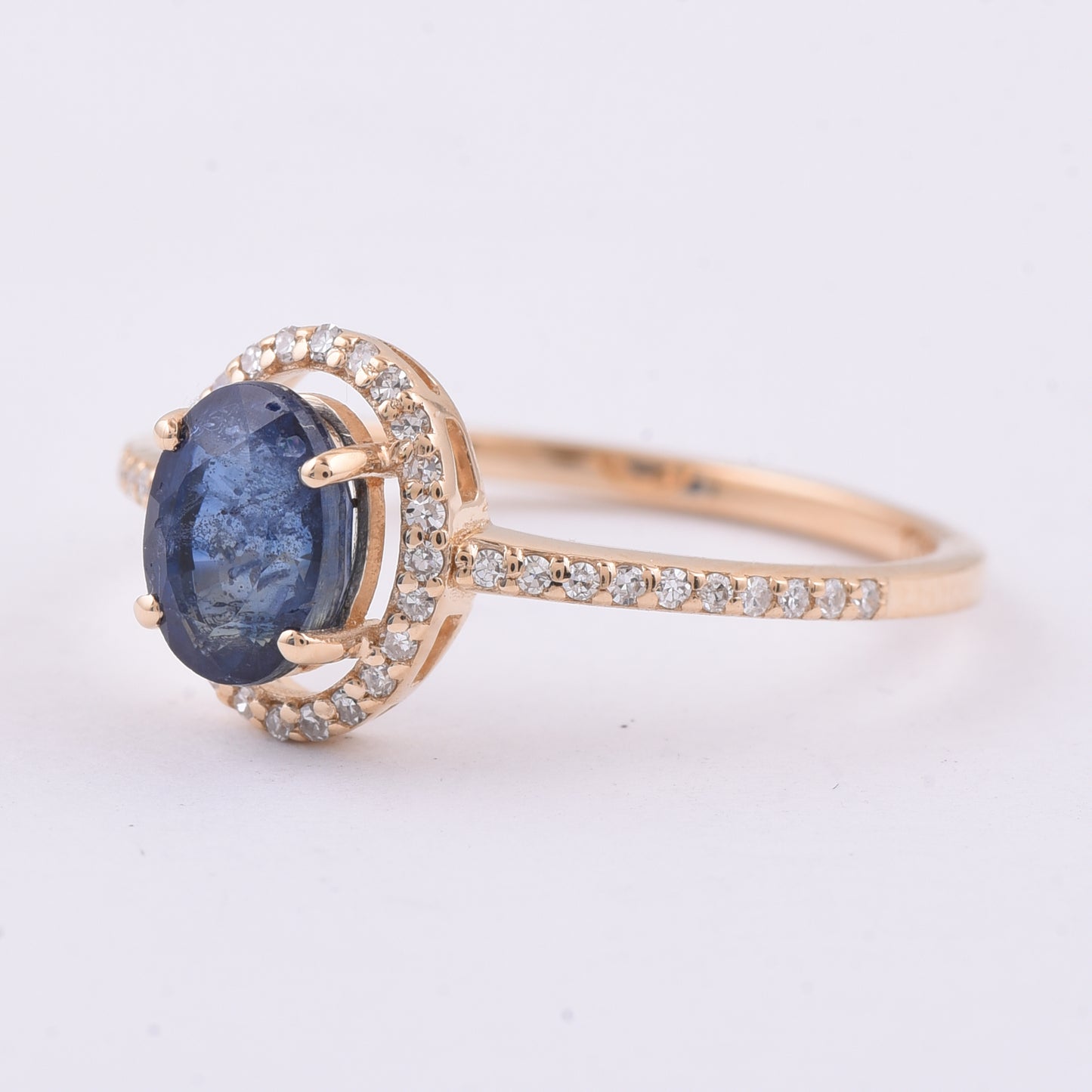 1.41 Ct Oval Natural Sapphire 14K Gold Ring