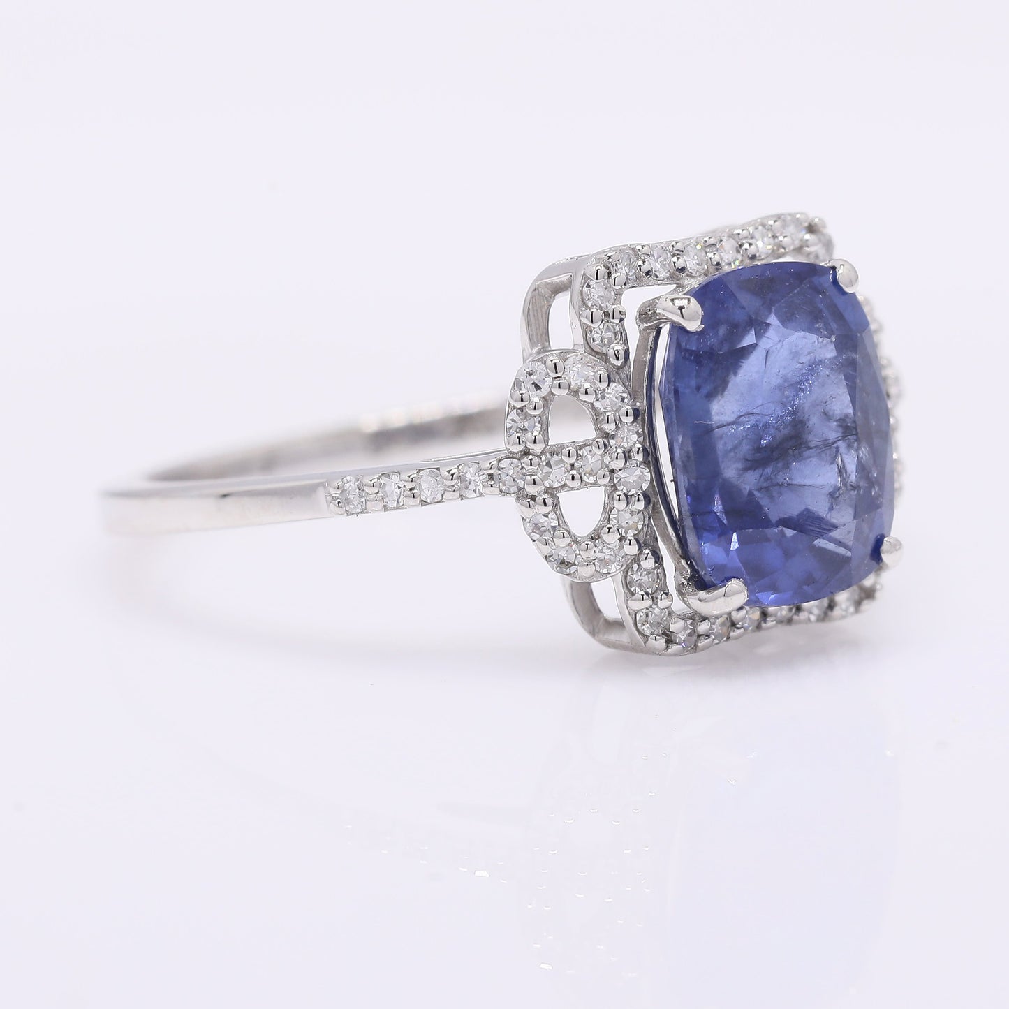 2.73 Ct Cushion Mixed Cut Natural Sapphire 950 Platinum Ring