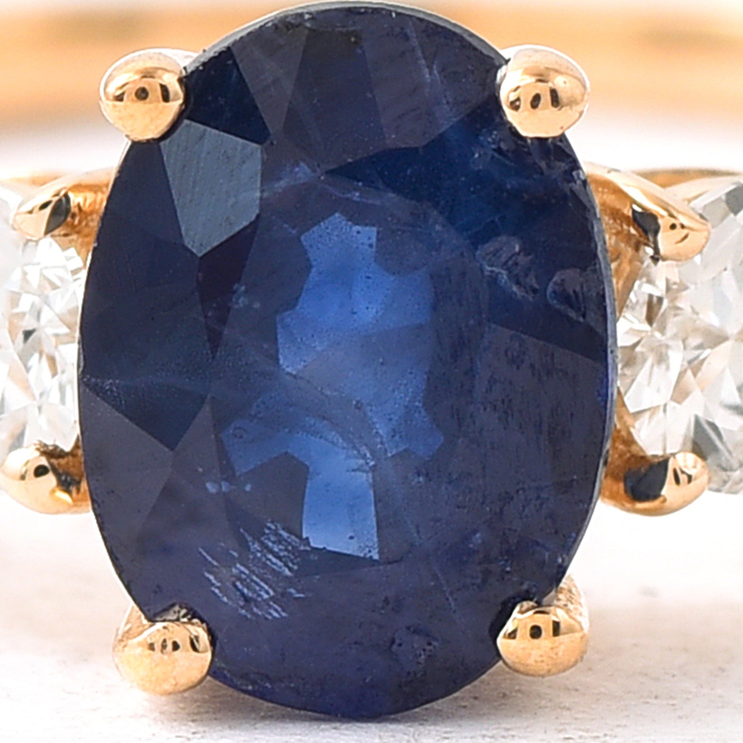 1.33 Ct Oval Sapphire 14K Gold Ring