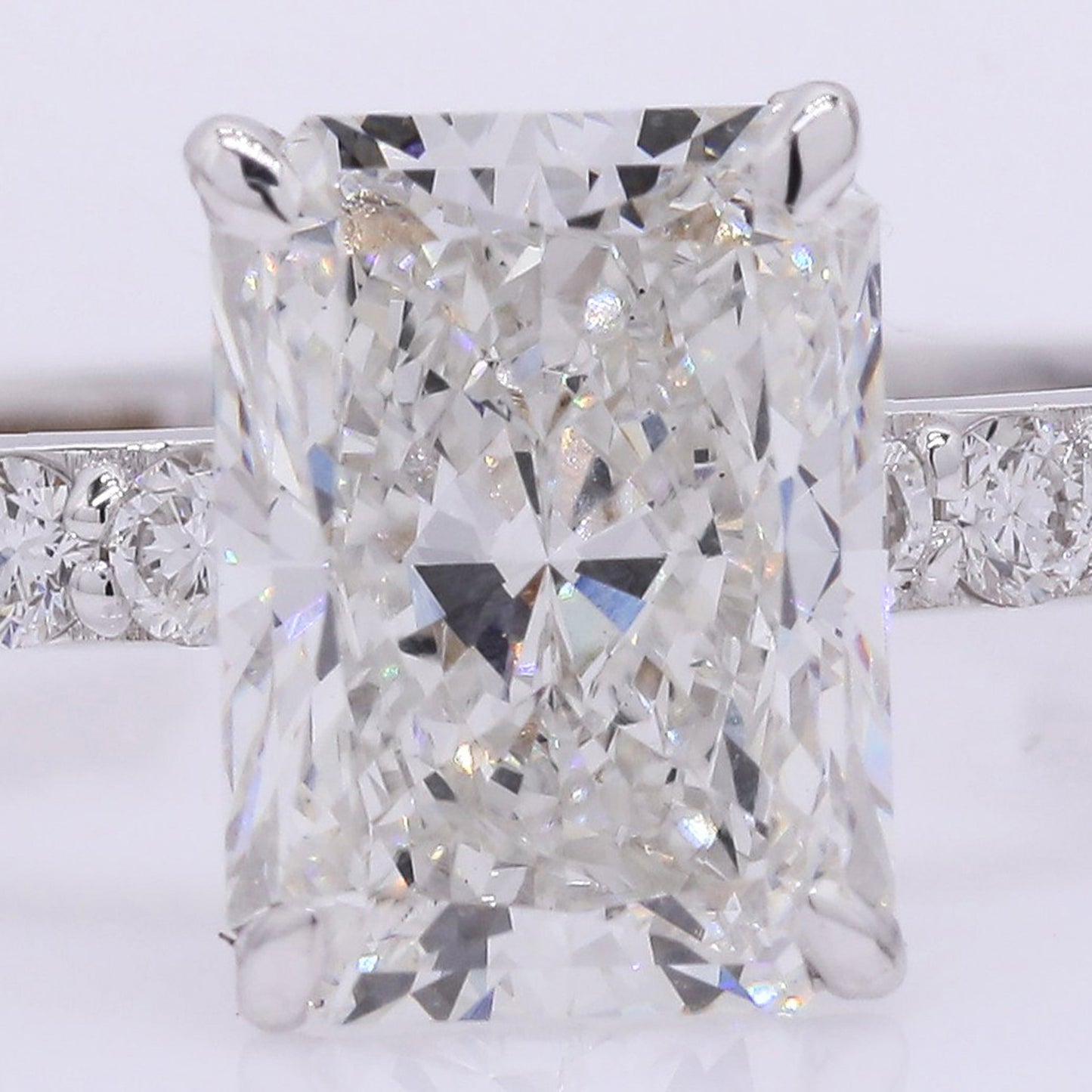 2.29 Carats Lab Grown Diamond 14K Gold Ring