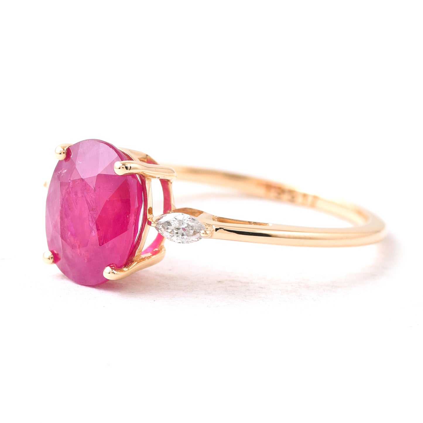 2.84 Ct Oval Ruby 14K Gold Ring