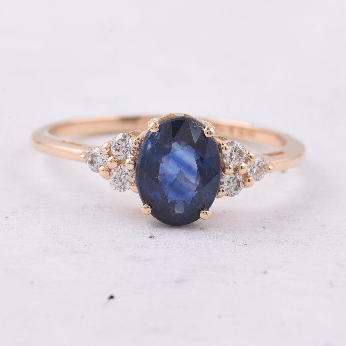 1.68 Ct Oval Natural Sapphire 14K Gold Ring