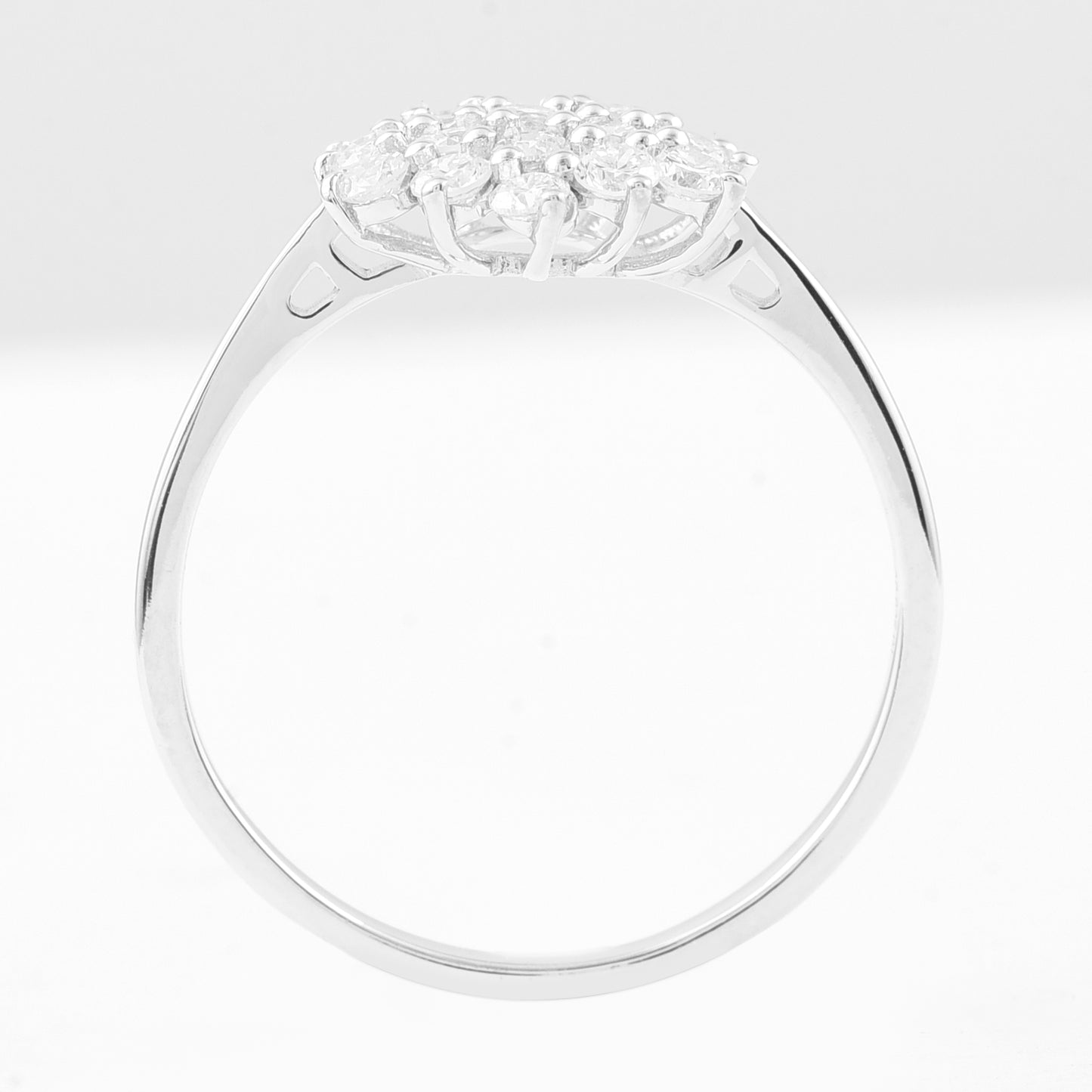 0.68 Ct Round Lab Grown Diamond 925 Silver Ring