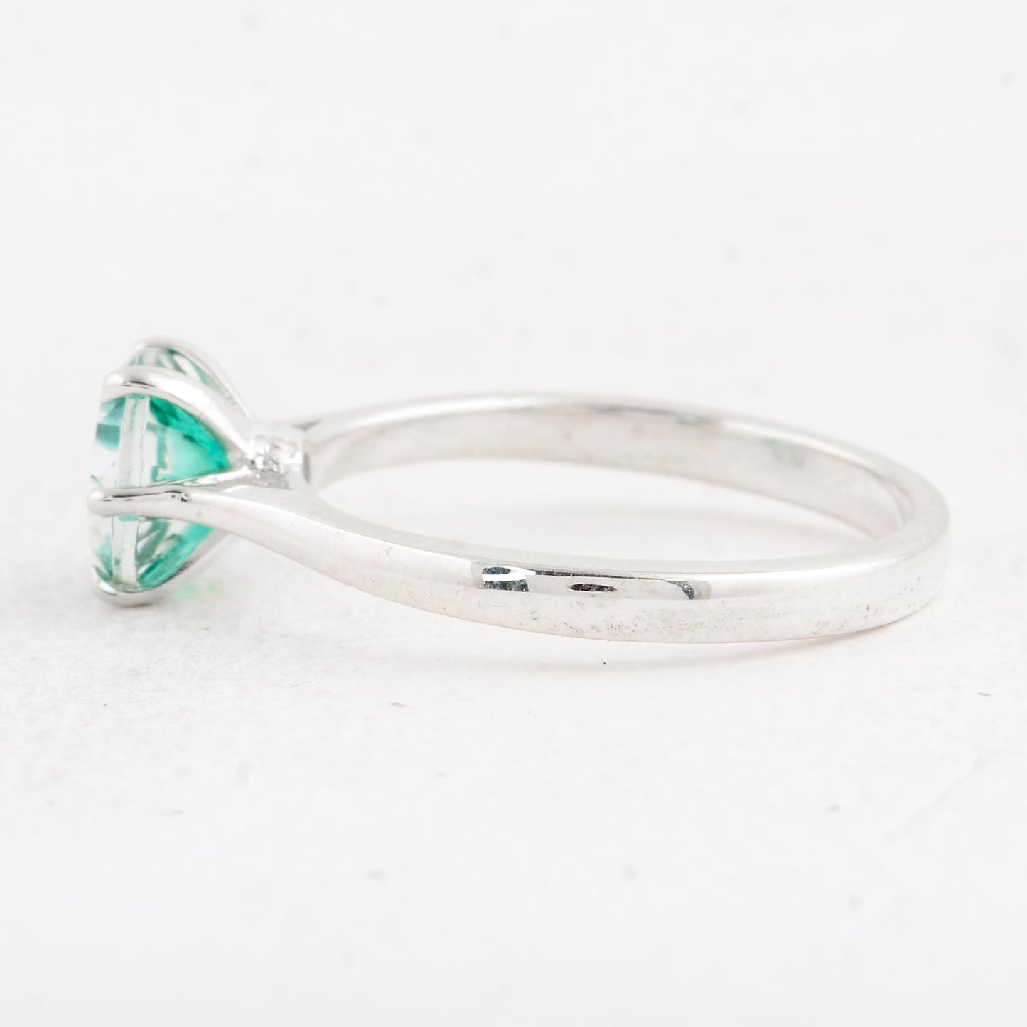 1.62 Ct Round Green Topaz 925 Sterling Silver Ring