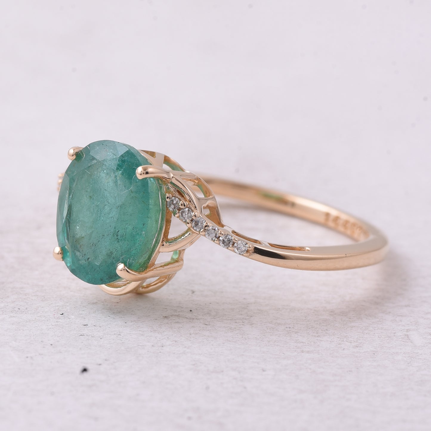 2.35 Ct Oval Mixed Cut Natural Emerald 14K Gold Ring