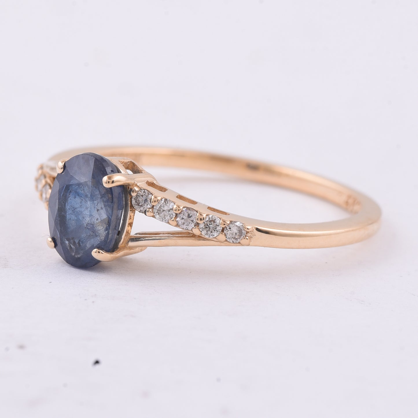 1.29 Ct Oval Natural Sapphire 14K Gold Ring