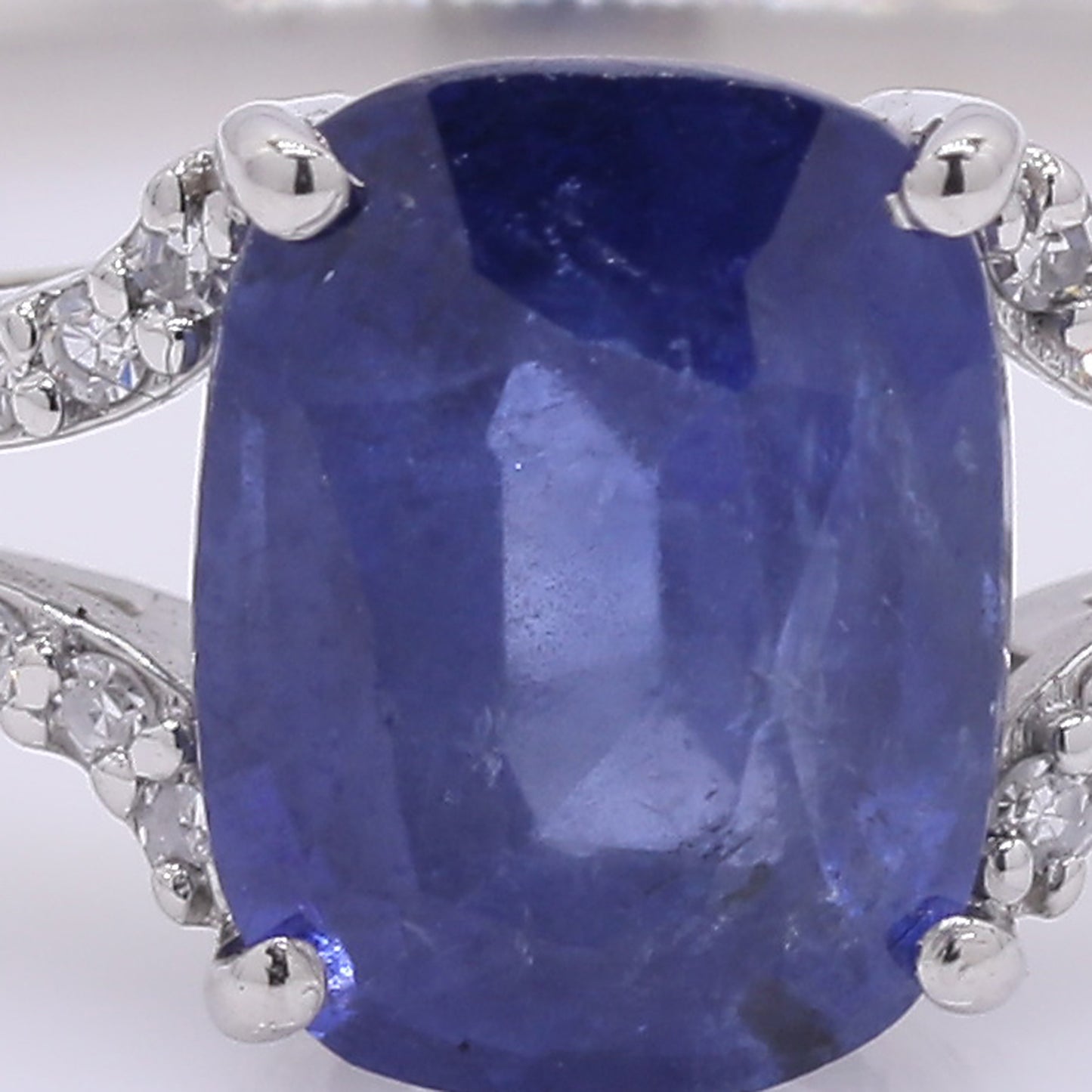1.97 Ct Cushion Mixed Cut Natural Sapphire 950 Platinum Ring