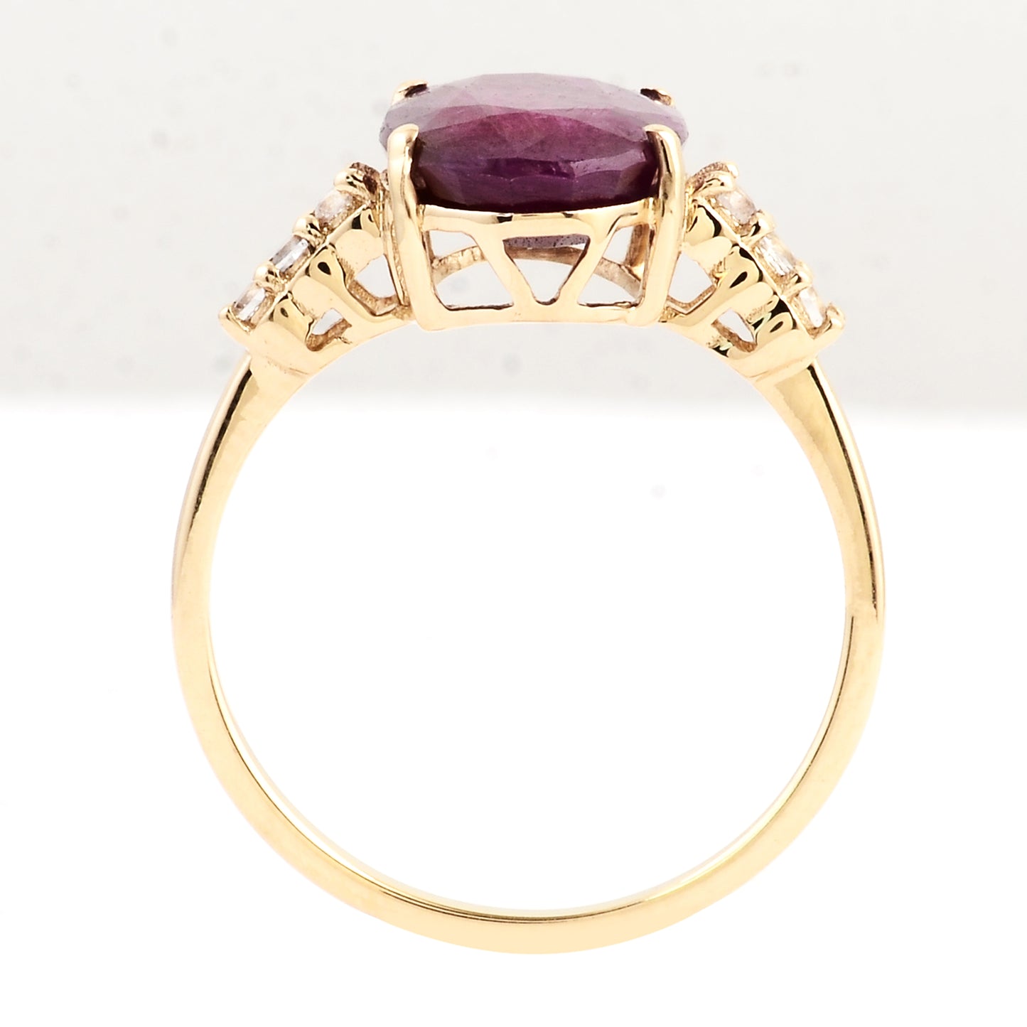 4.54 Ct Oval Ruby 14K Gold Ring
