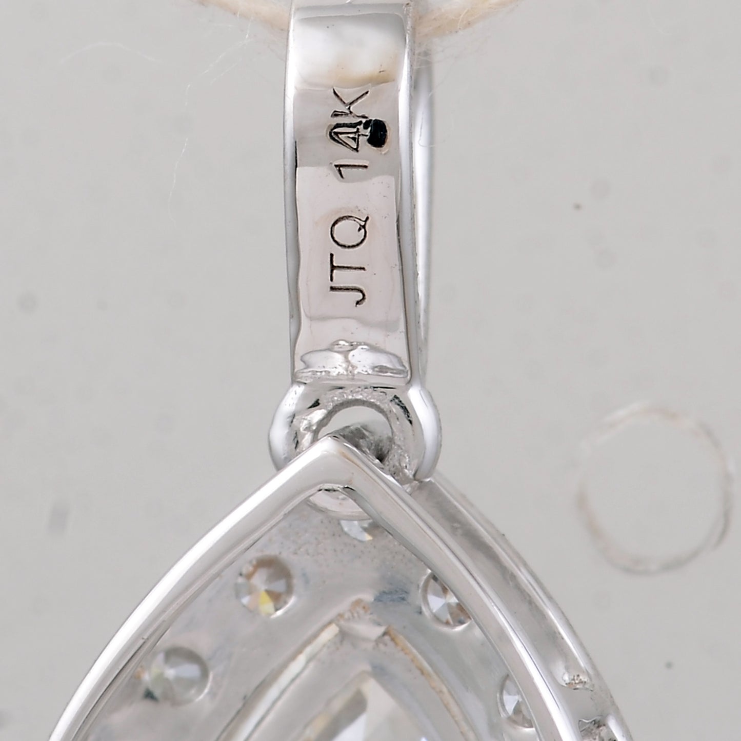 2.54 Carats Lab Grown Diamond 14K Gold Pendant
