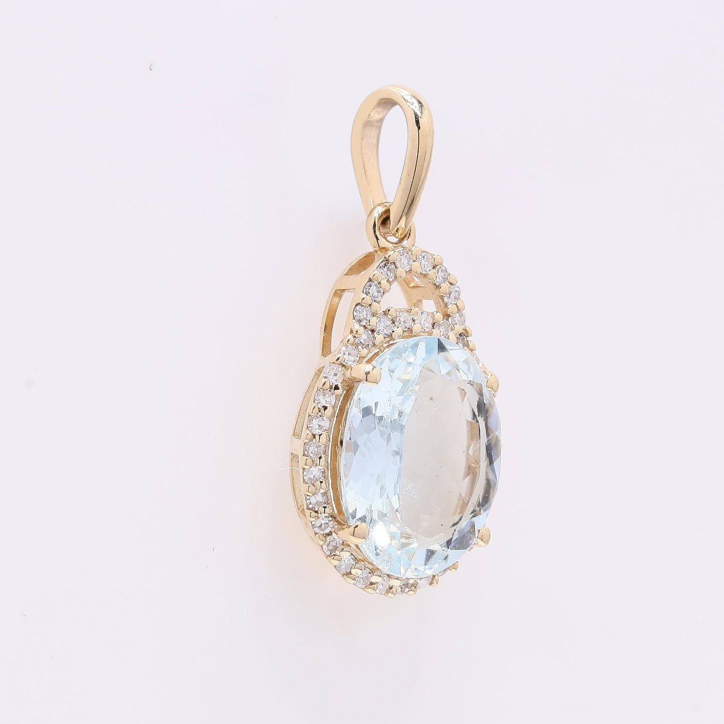 1.91 Ct Oval Mixed Cut Natural Aquamarine 14K Gold Pendant