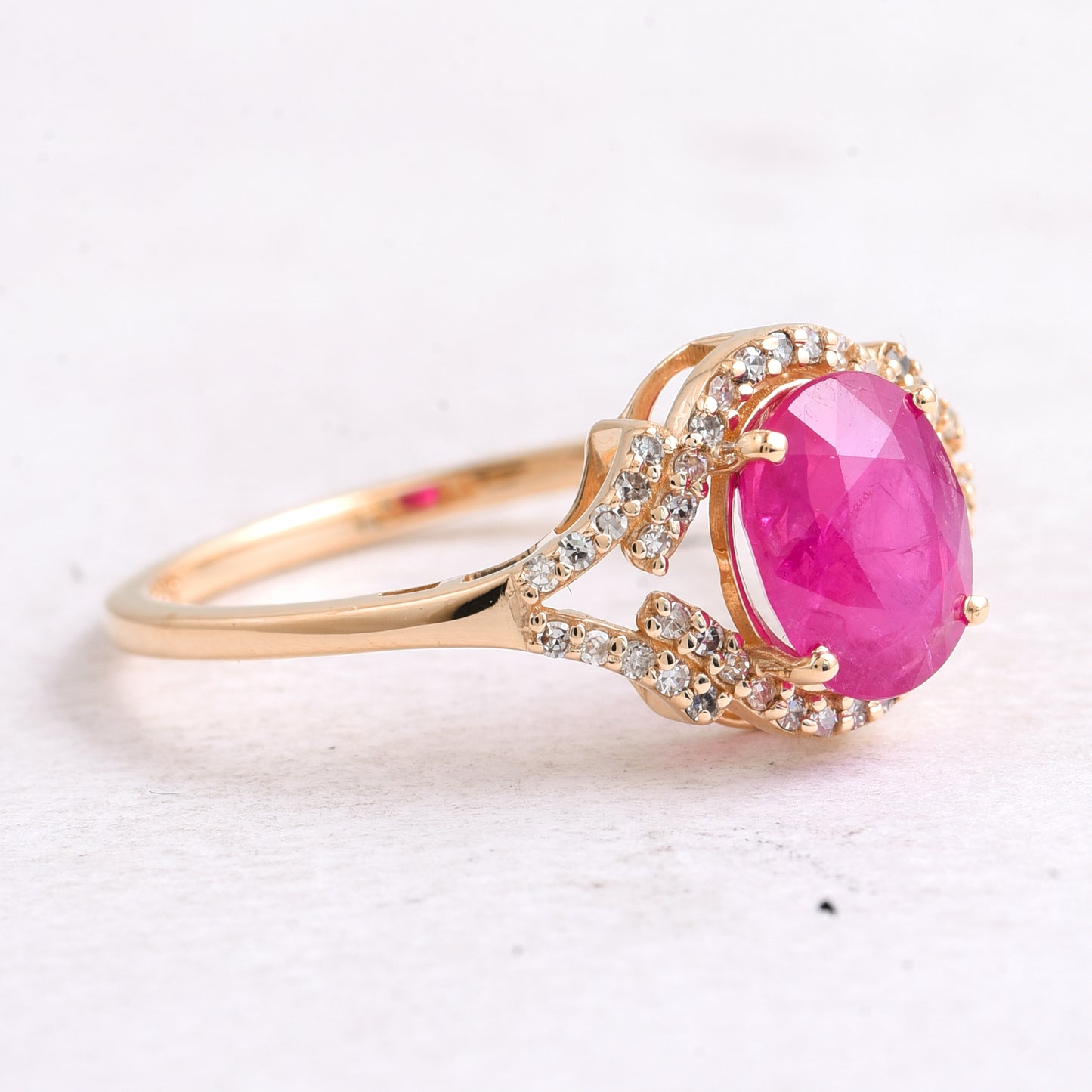 2.22 Ct Oval Mixed Cut Natural Ruby 14K Gold Ring