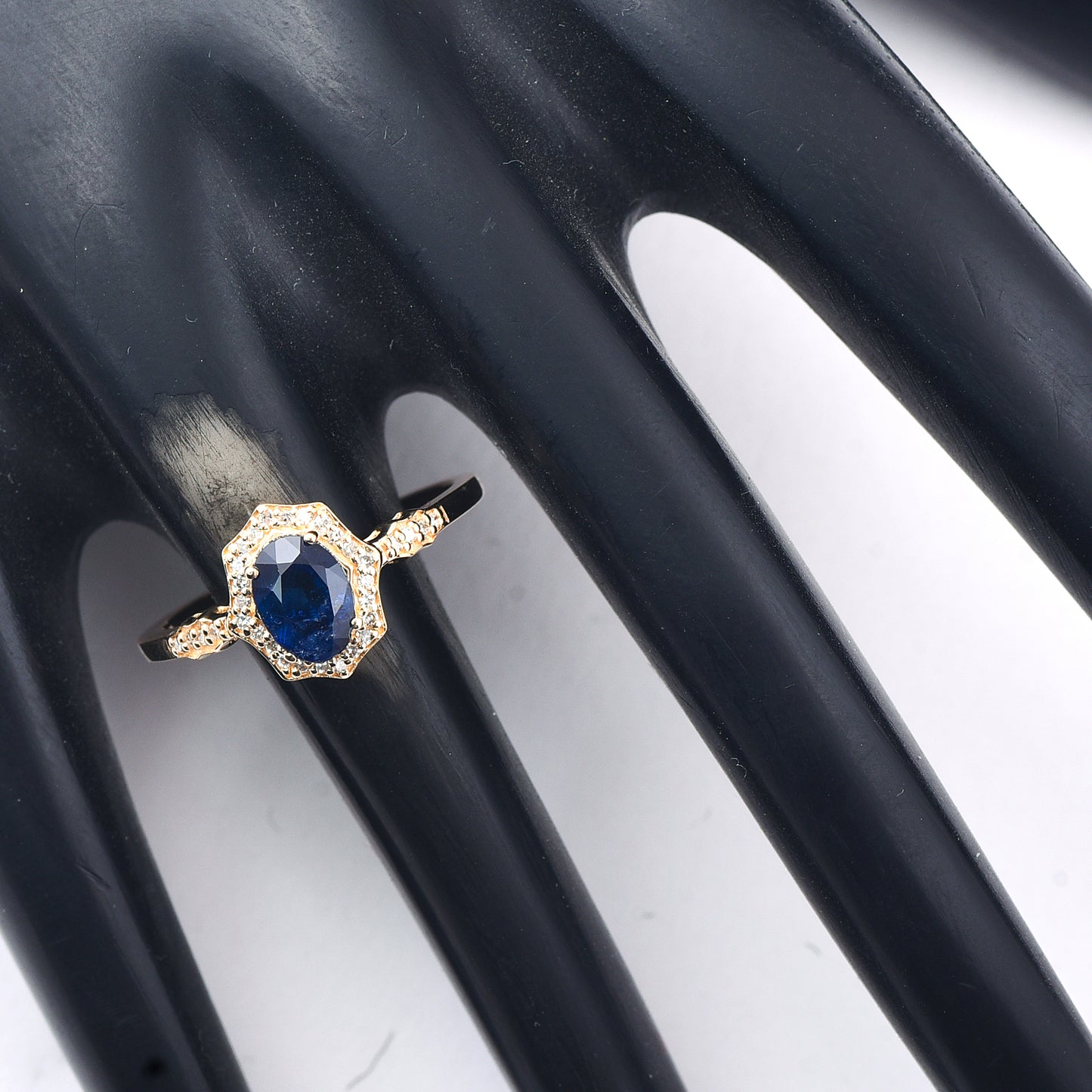 1.24 Ct Oval Mixed Cut Natural Sapphire 14K Gold Ring