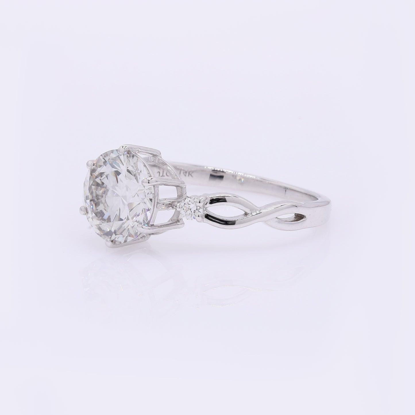 2.09 Carats Lab Grown Diamond 14K Gold Ring