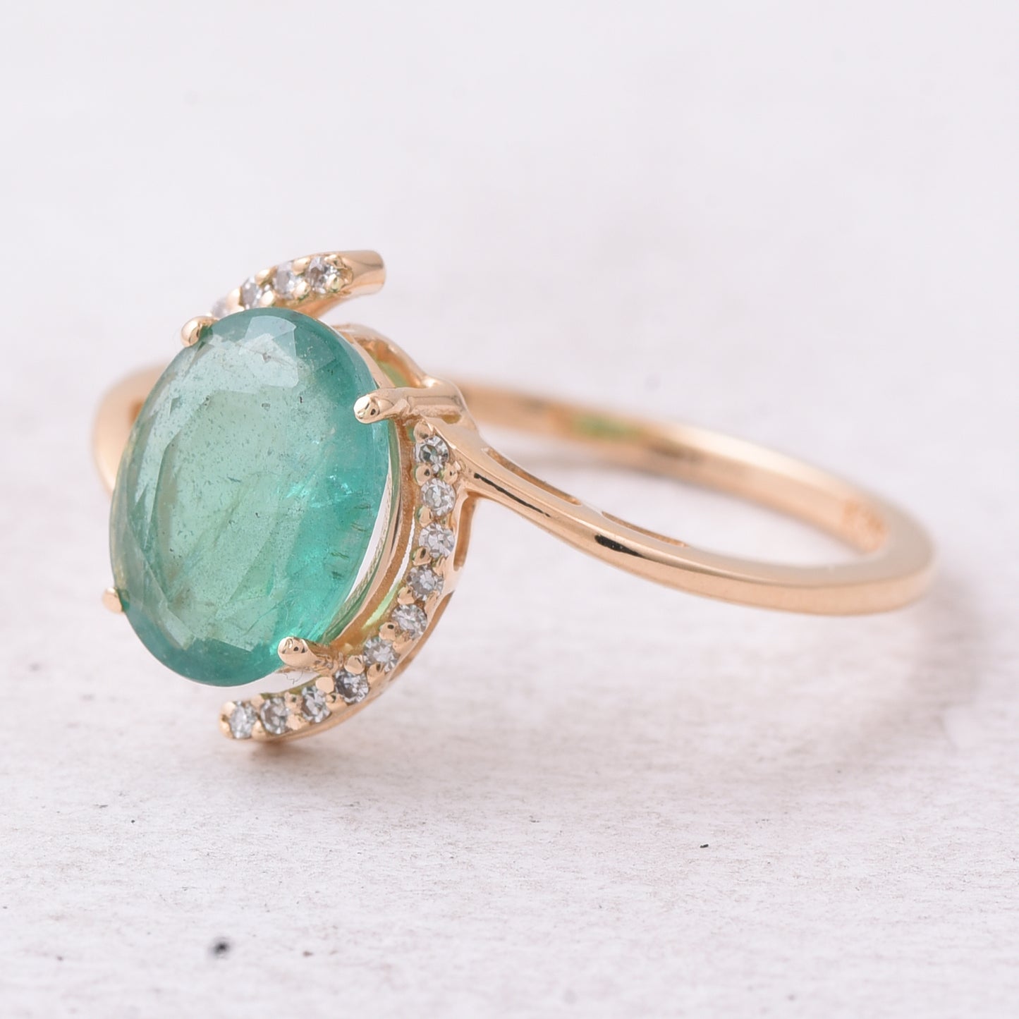 1.60 Ct Oval Natural Emerald 14K Gold Ring