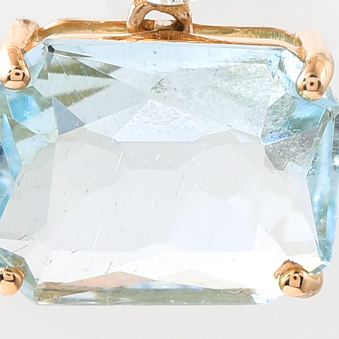 2.72 Ct Octagon Mixed Cut Natural Aquamarine 14K Gold Pendant