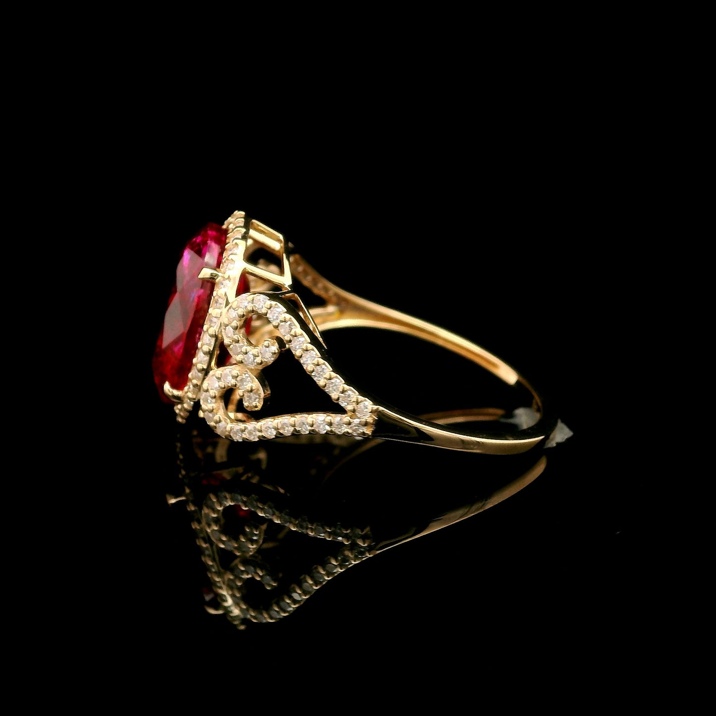 4.81 Ct Oval Mixed Cut Lab Grown Ruby 14K Gold Ring