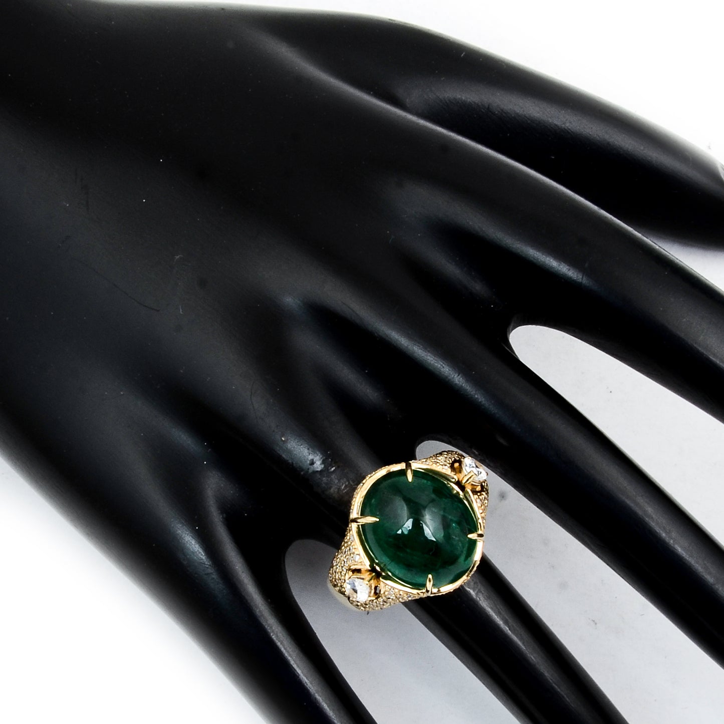 8.75 Carat Oval Cabochon Natural Beryl Emerald 14K Gold Ring