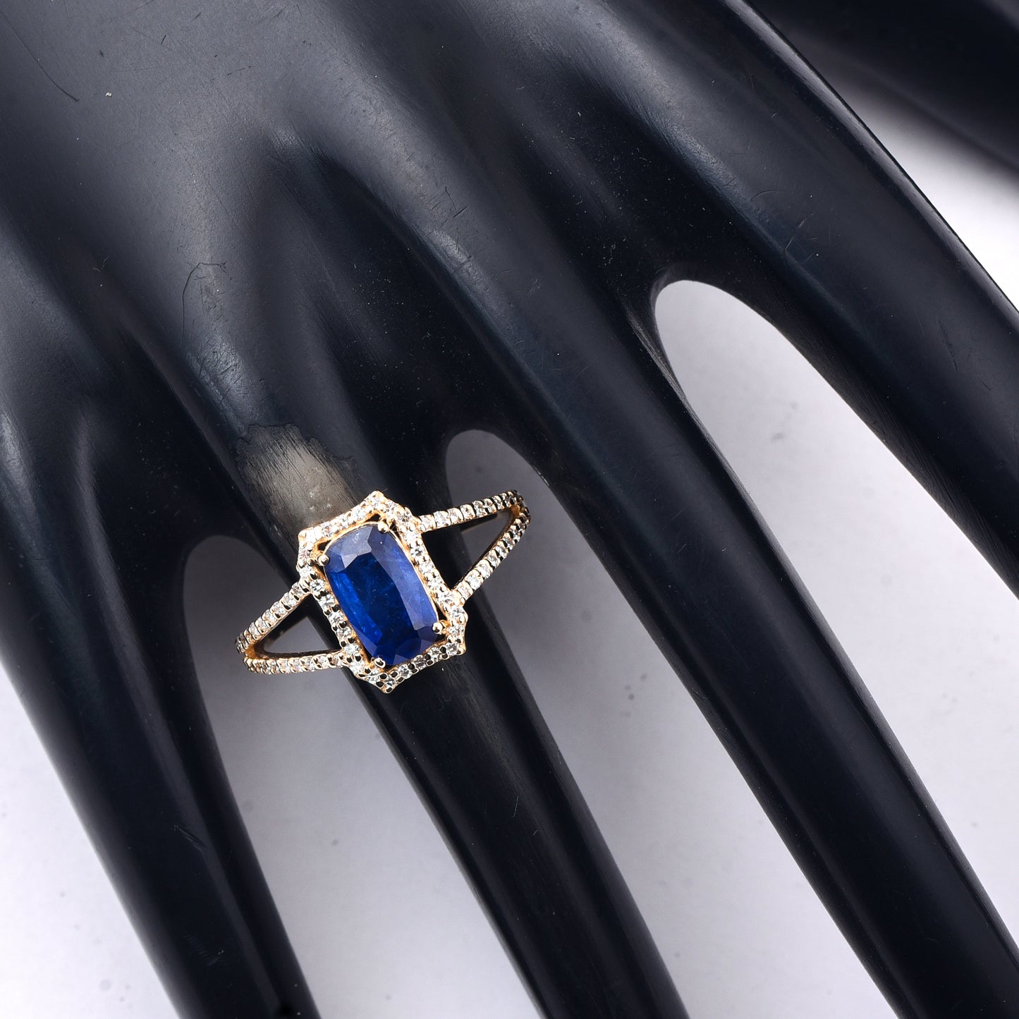1.66 Ct Cushion Mixed Cut Natural Sapphire 14K Gold Ring