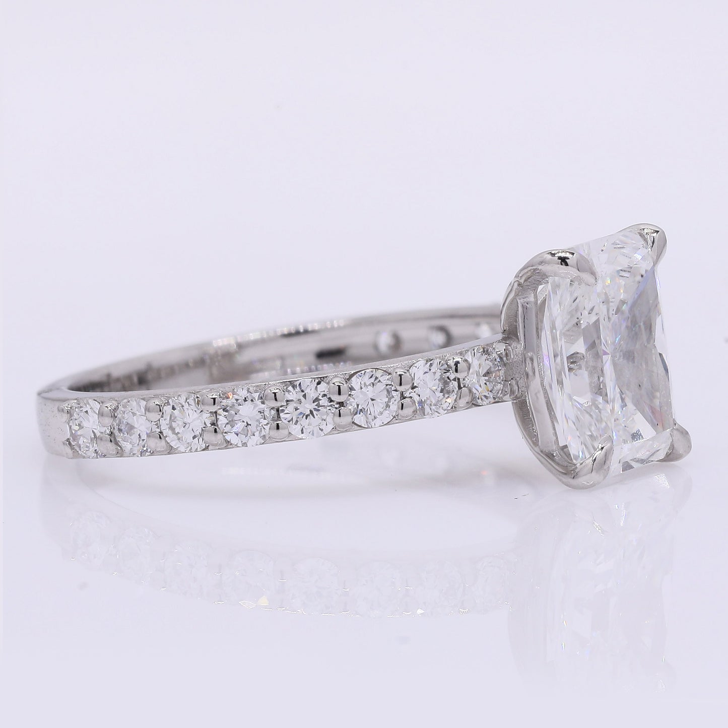 2.55 Carats Lab Grown Diamond 950 Platinum Ring