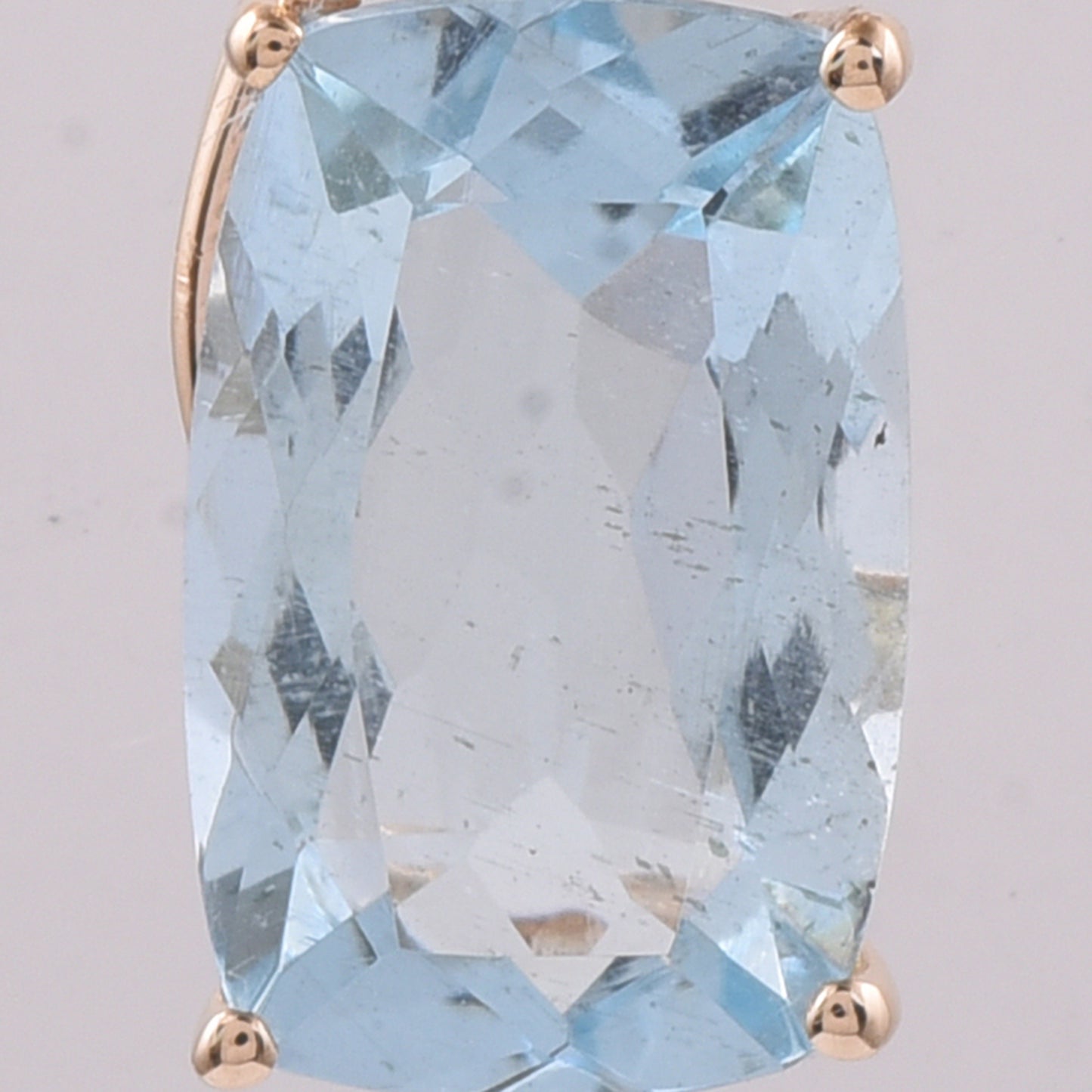 2.62 Ct Cushion Natural Aquamarine 14K Gold Pendant