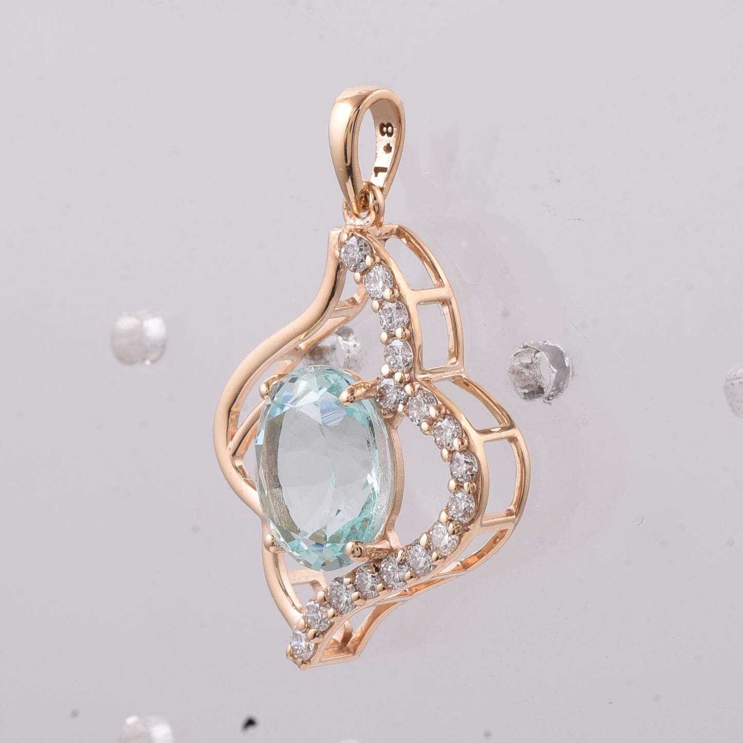 1.91 Ct Oval Natural Emerald 14K Gold Pendant