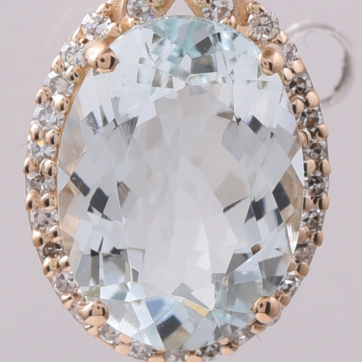 2.16 Ct Oval Aquamarine 14K Gold Pendant