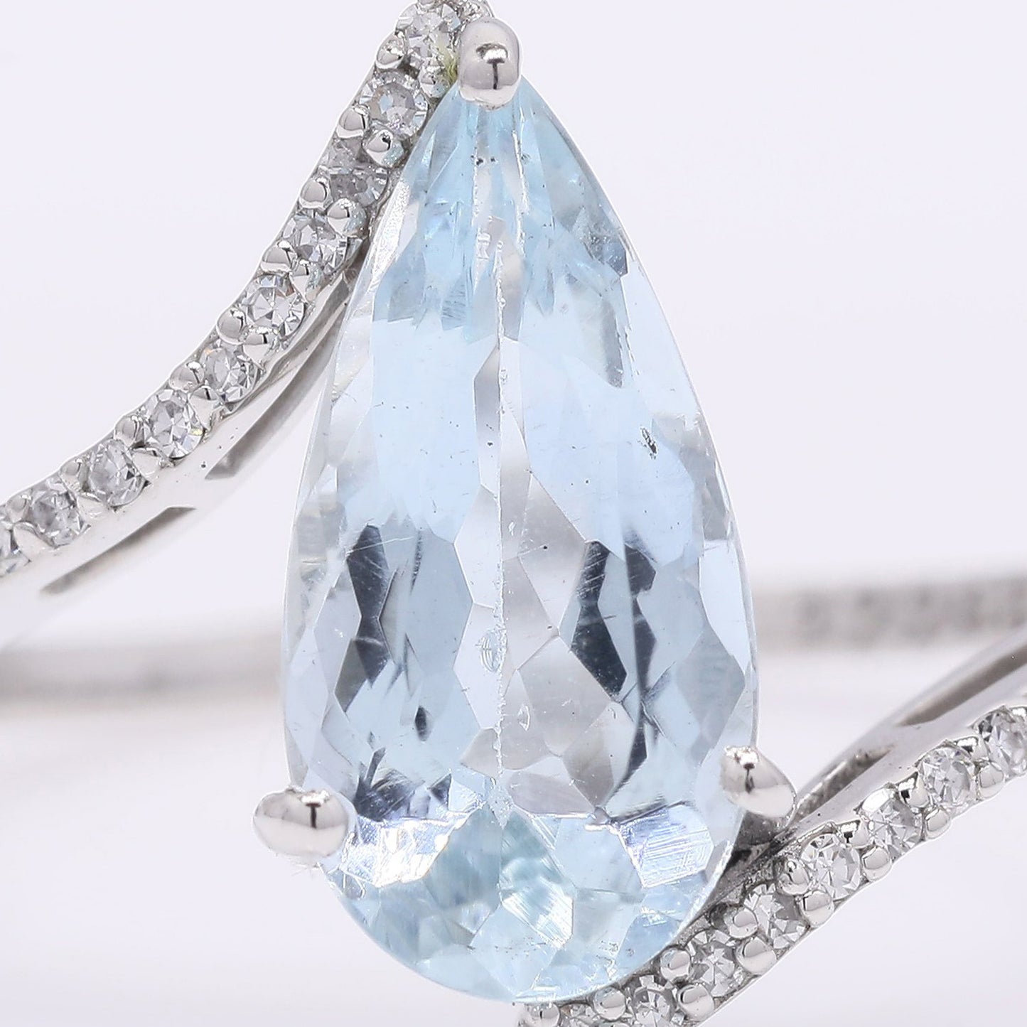 1.81 Ct Pear Mixed Cut Natural Aquamarine 950 Platinum Ring