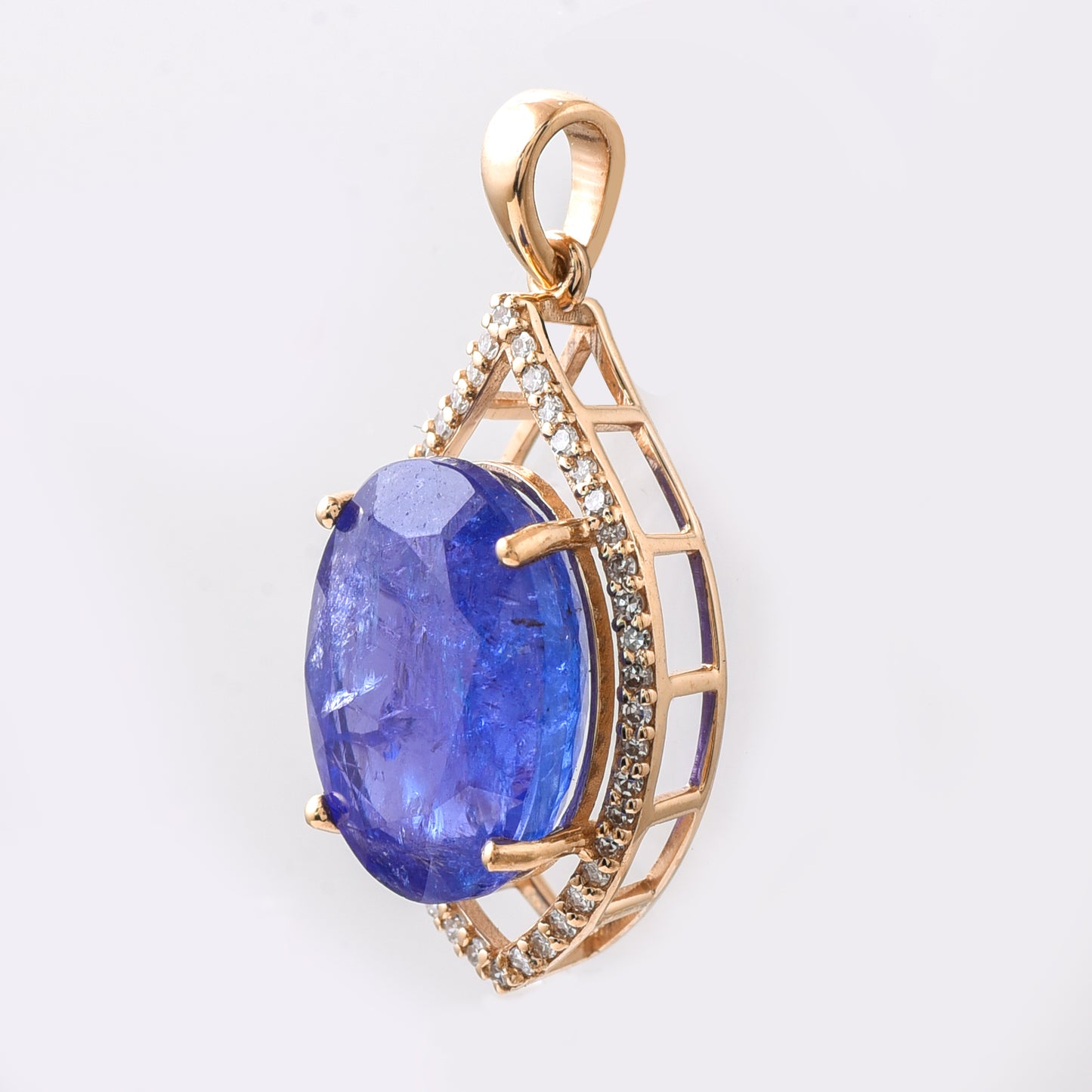 6.38 Ct Oval Mixed Cut Natural Tanzanite 14K Gold Pendant