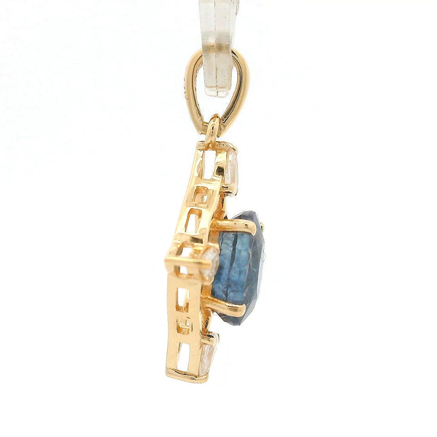 1.35 Ct Oval Sapphire 14K Gold Pendant