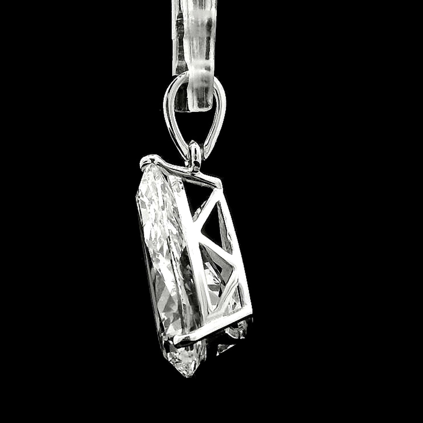 4.82 Carats Lab Grown Diamond 14K Gold Pendant