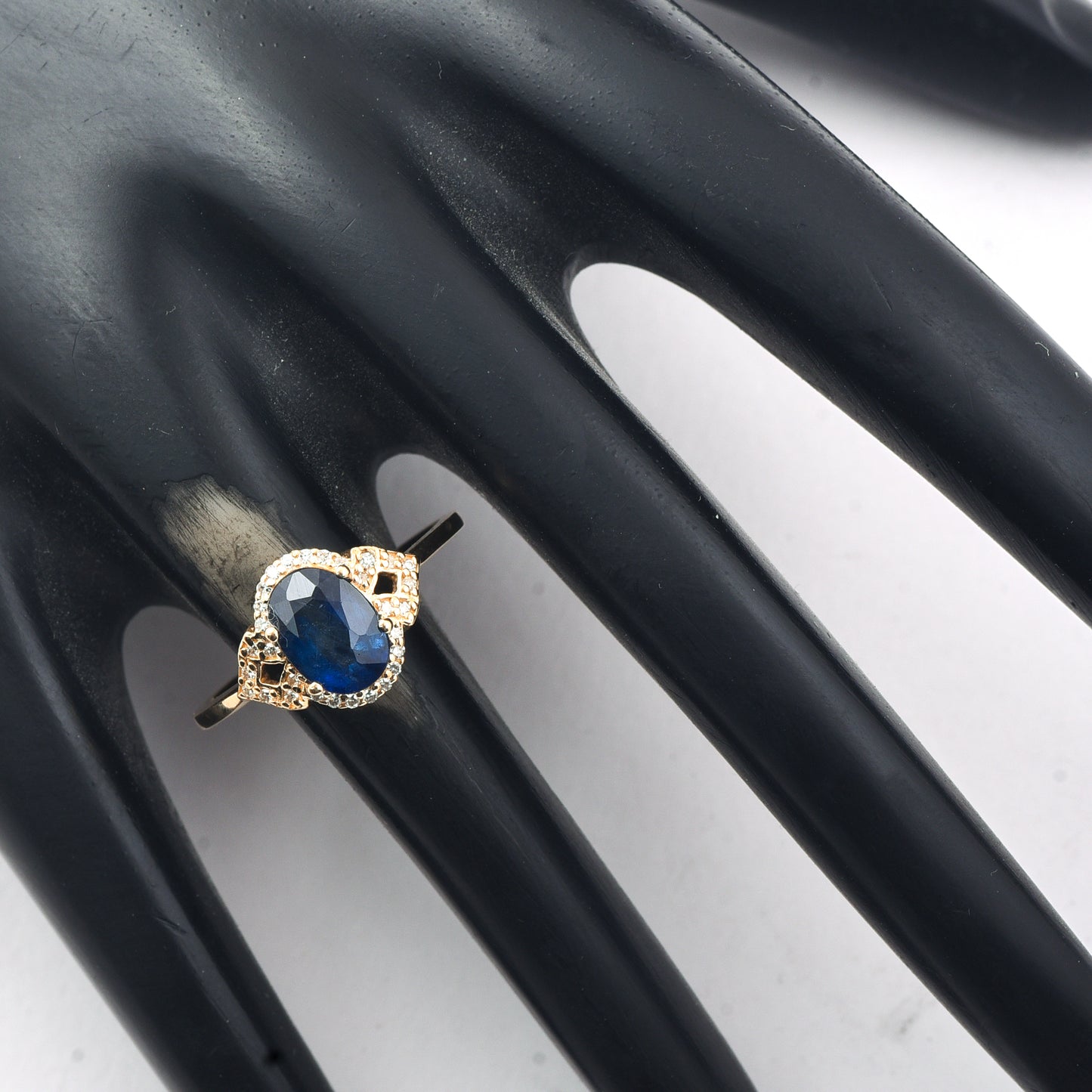 1.64 Ct Oval Mixed Cut Natural Sapphire 14K Gold Ring