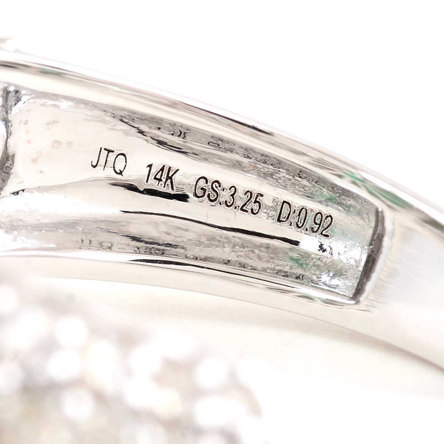 4.17 Carats Emerald 14K Gold Ring