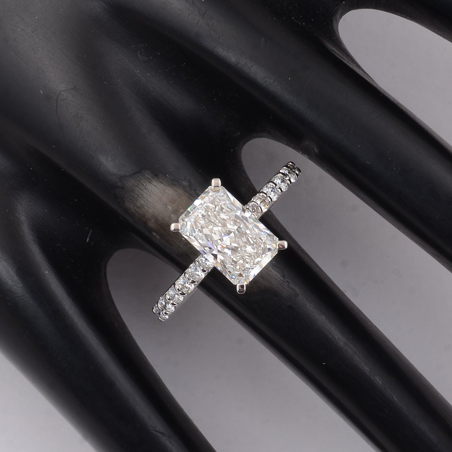 2.37 Carats Lab Grown Diamond 14K Gold Ring