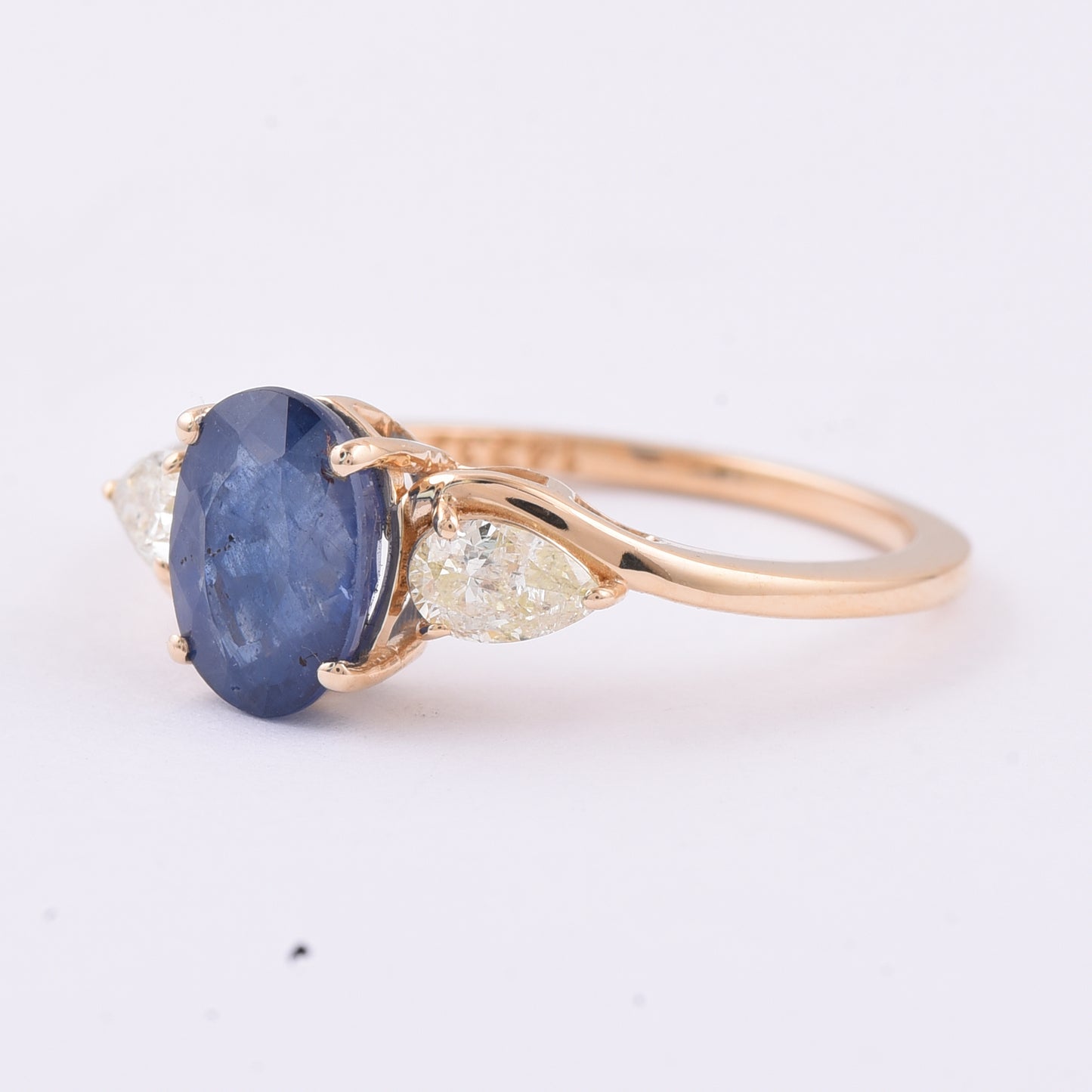 2.29 Ct Oval Natural Sapphire 14K Gold Ring