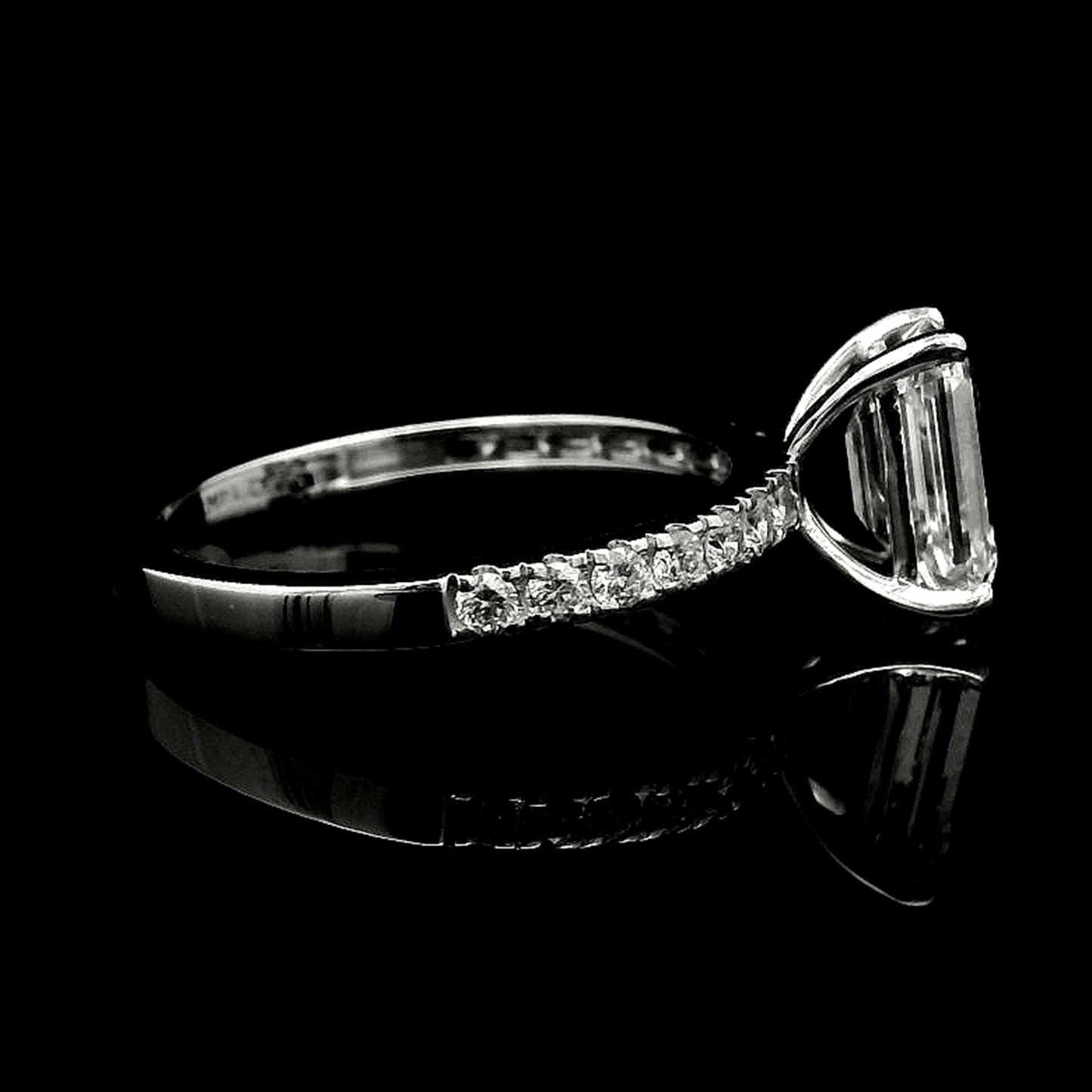 1.95 Carats Lab Grown Diamond 14K Gold Ring