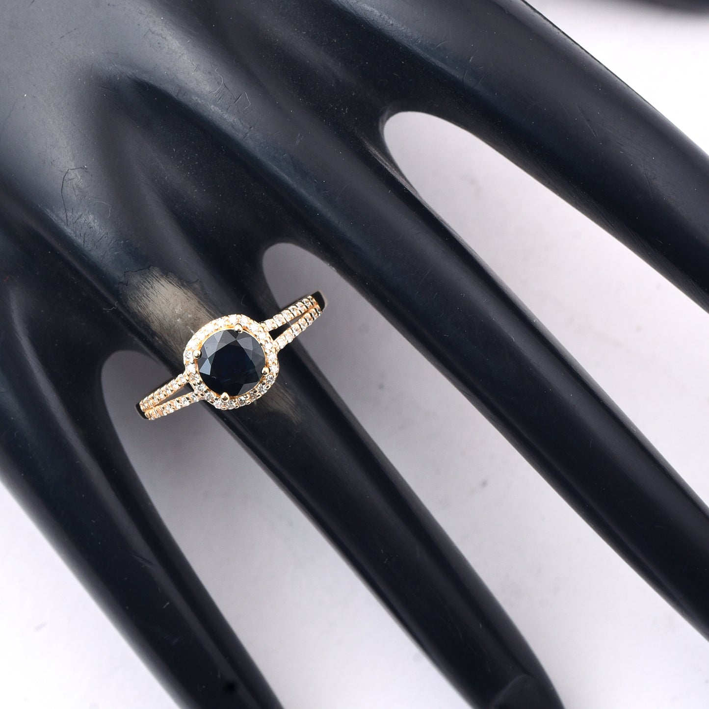 1.29 Ct Round Mixed Cut Natural Sapphire 14K Gold Ring