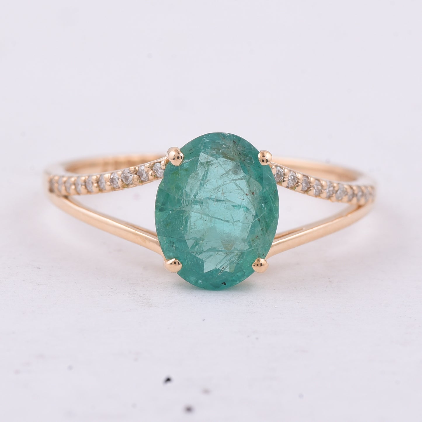 1.61 Ct Oval Natural Emerald 14K Gold Ring