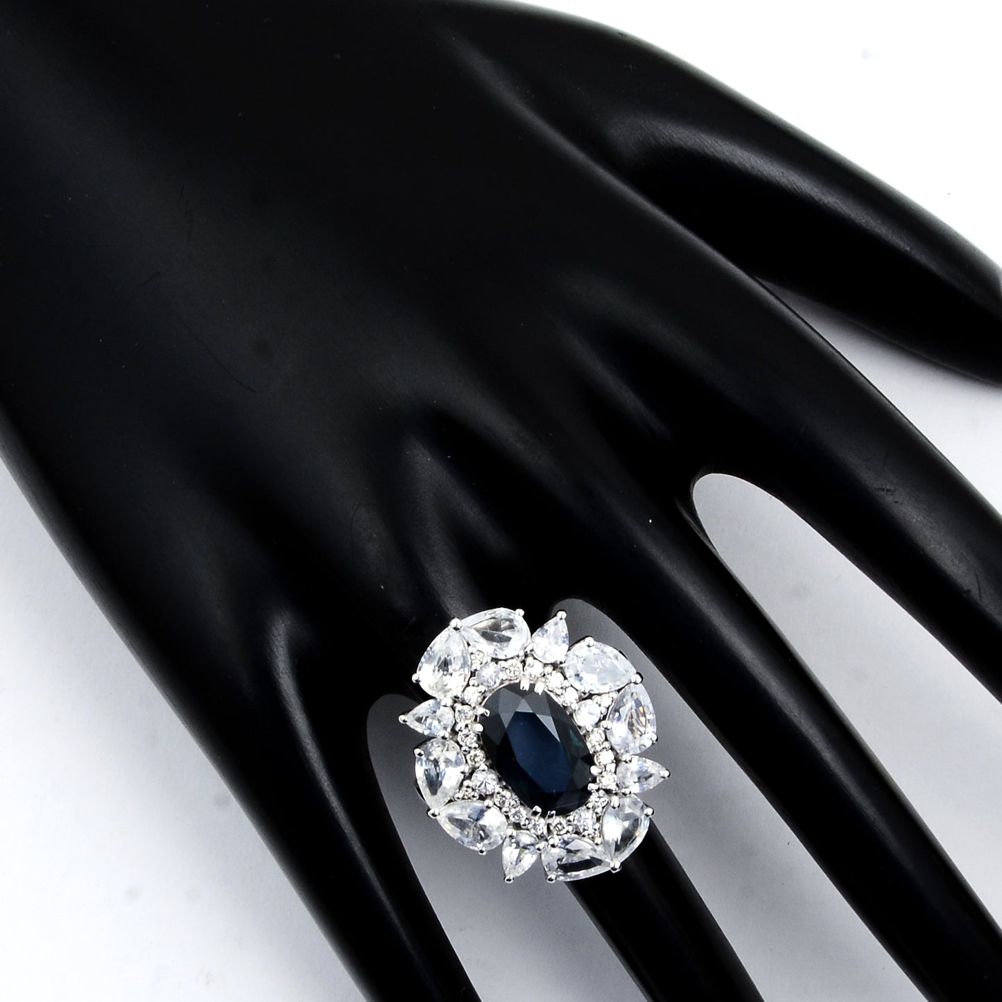 8.02 Carats Sapphire 14K Gold Ring