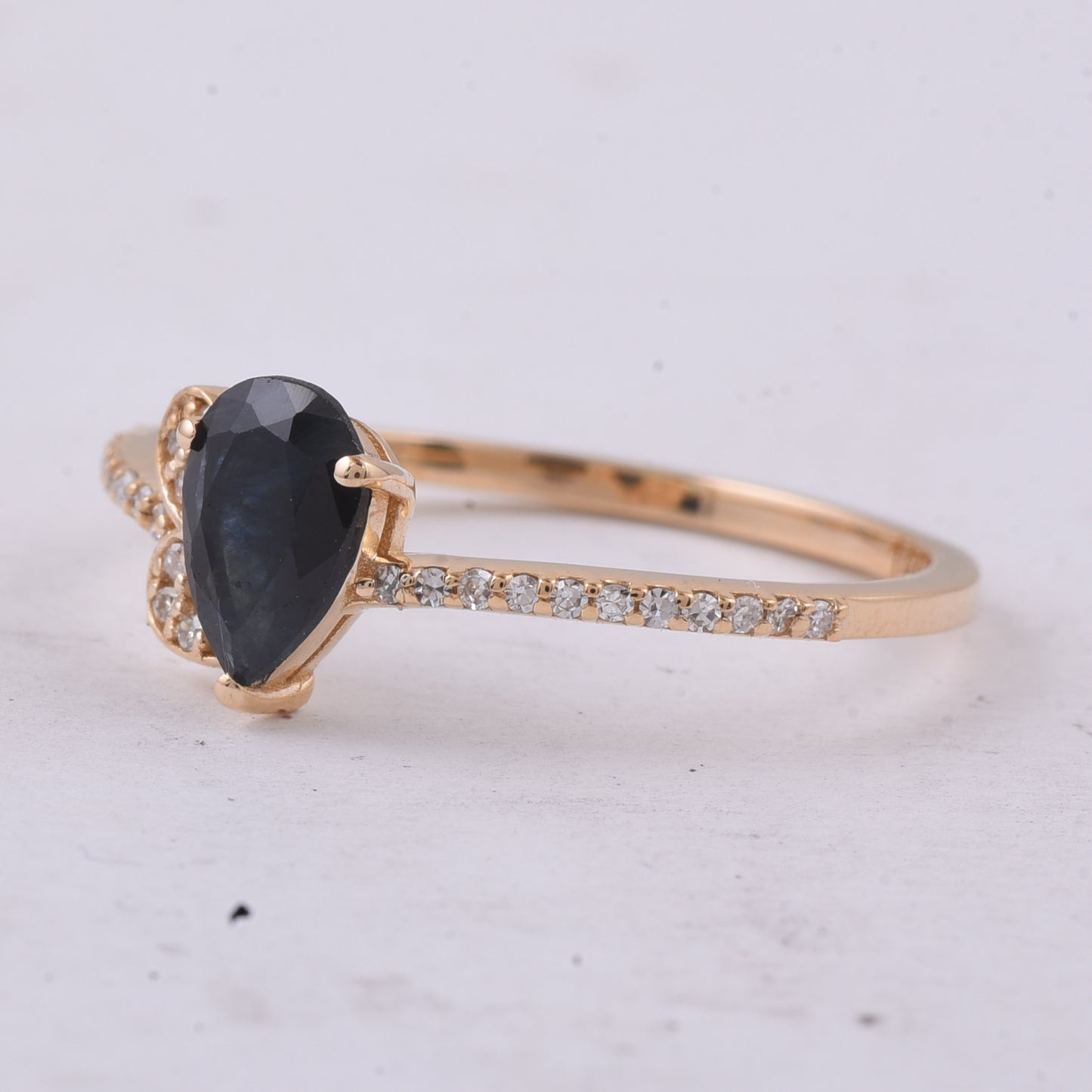 0.77 Ct Pear Natural Sapphire 14K Gold Ring