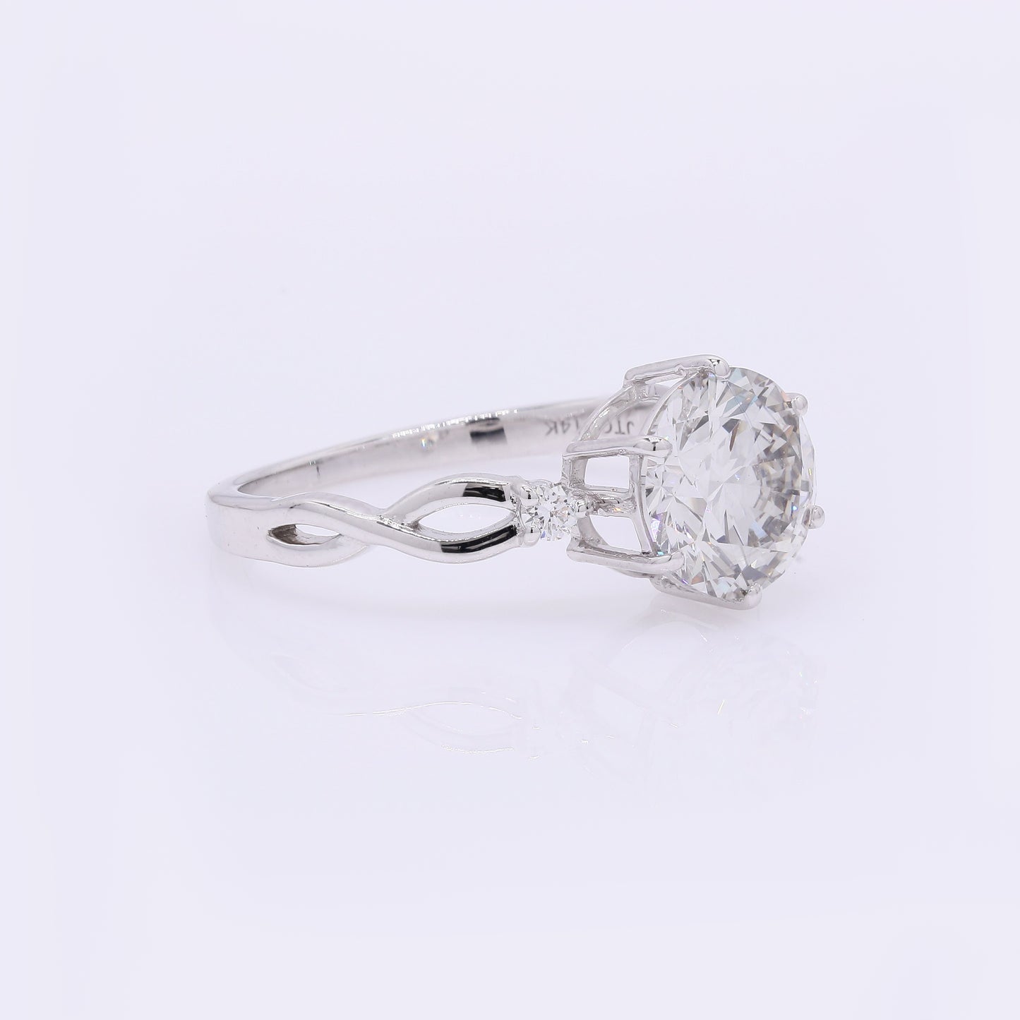 2.09 Carats Lab Grown Diamond 14K Gold Ring