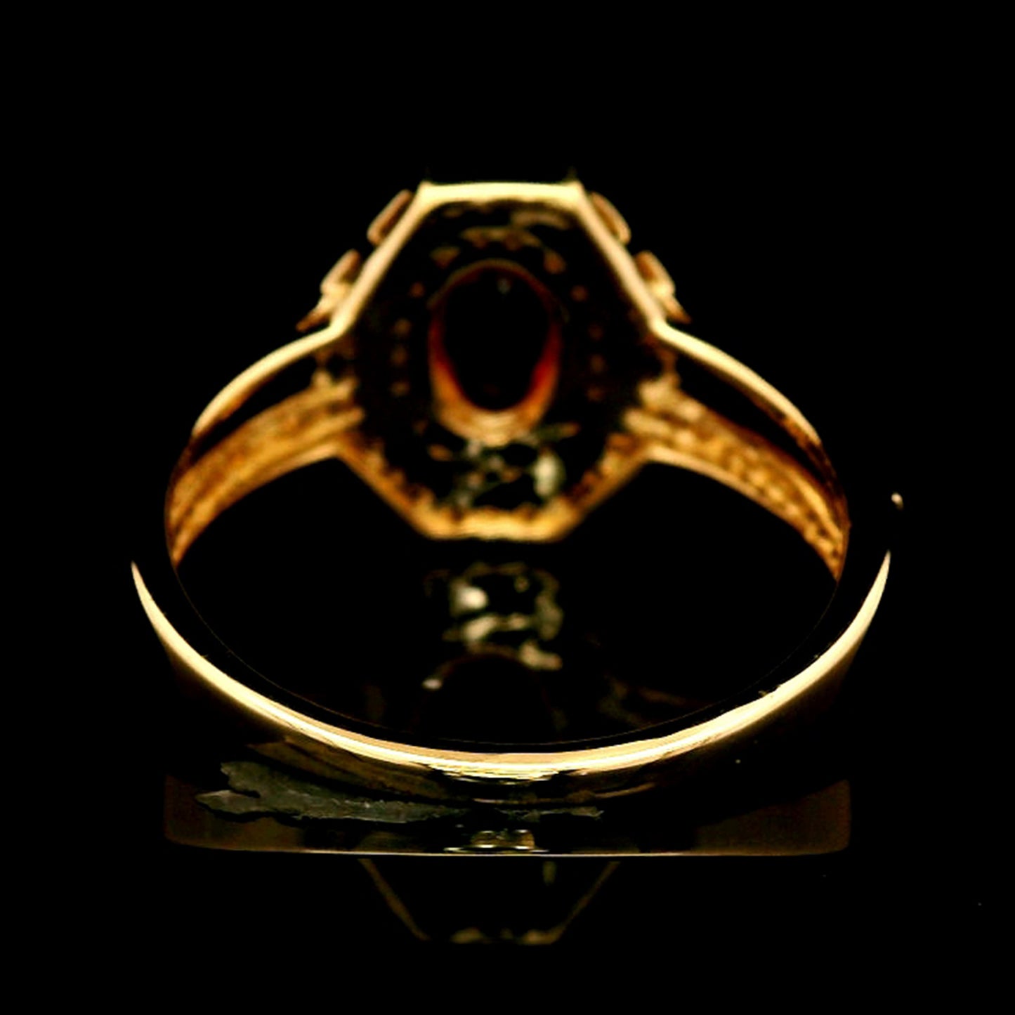 0.85 Ct Oval Multi Sapphire 14K Gold Ring