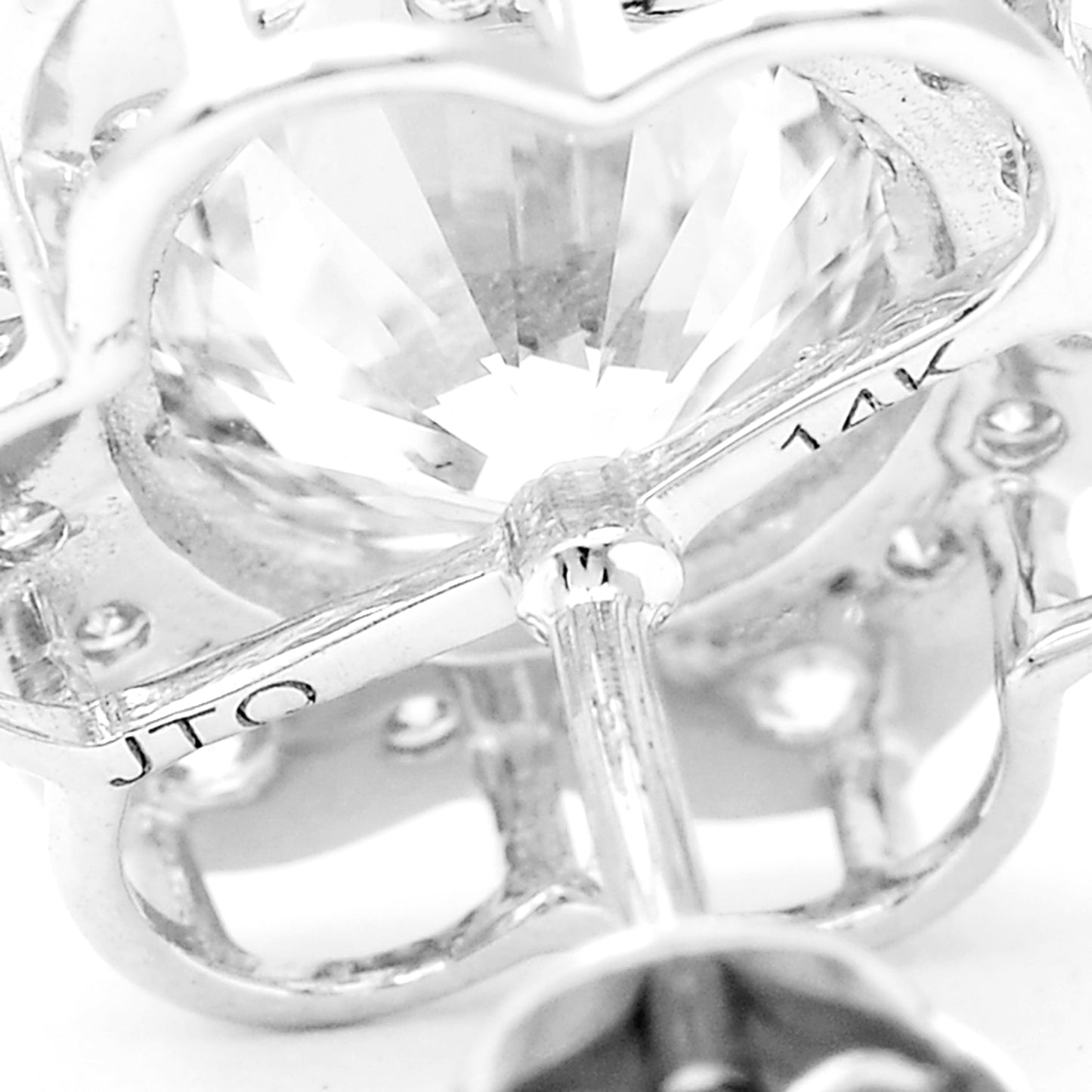 3.91 Carats Lab Grown Diamond 14K Gold Earrings